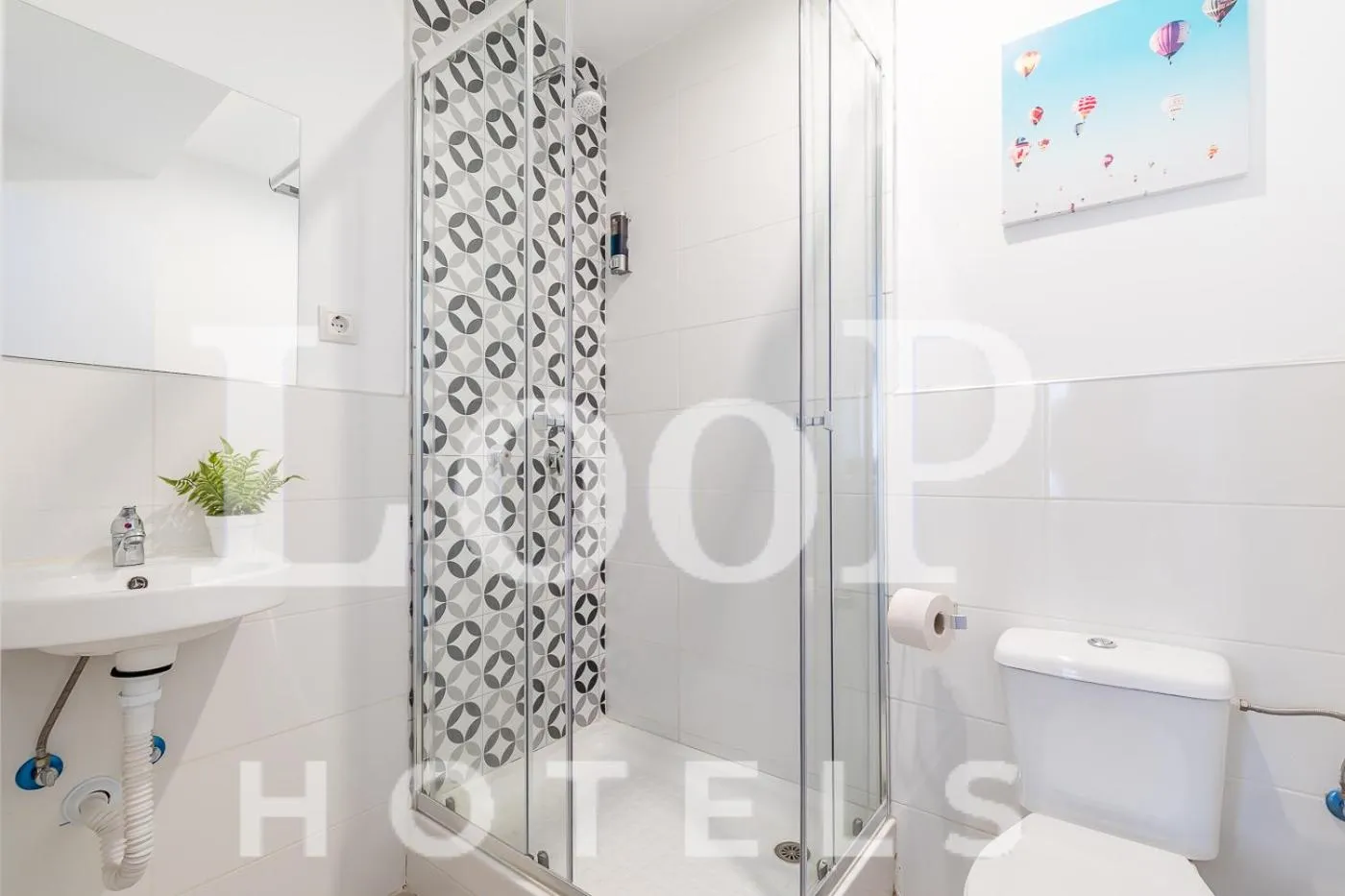 Shower in LooP Las Ventas