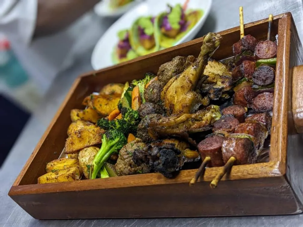 Restaurant/places to eat in Saphir Boutique Hotel