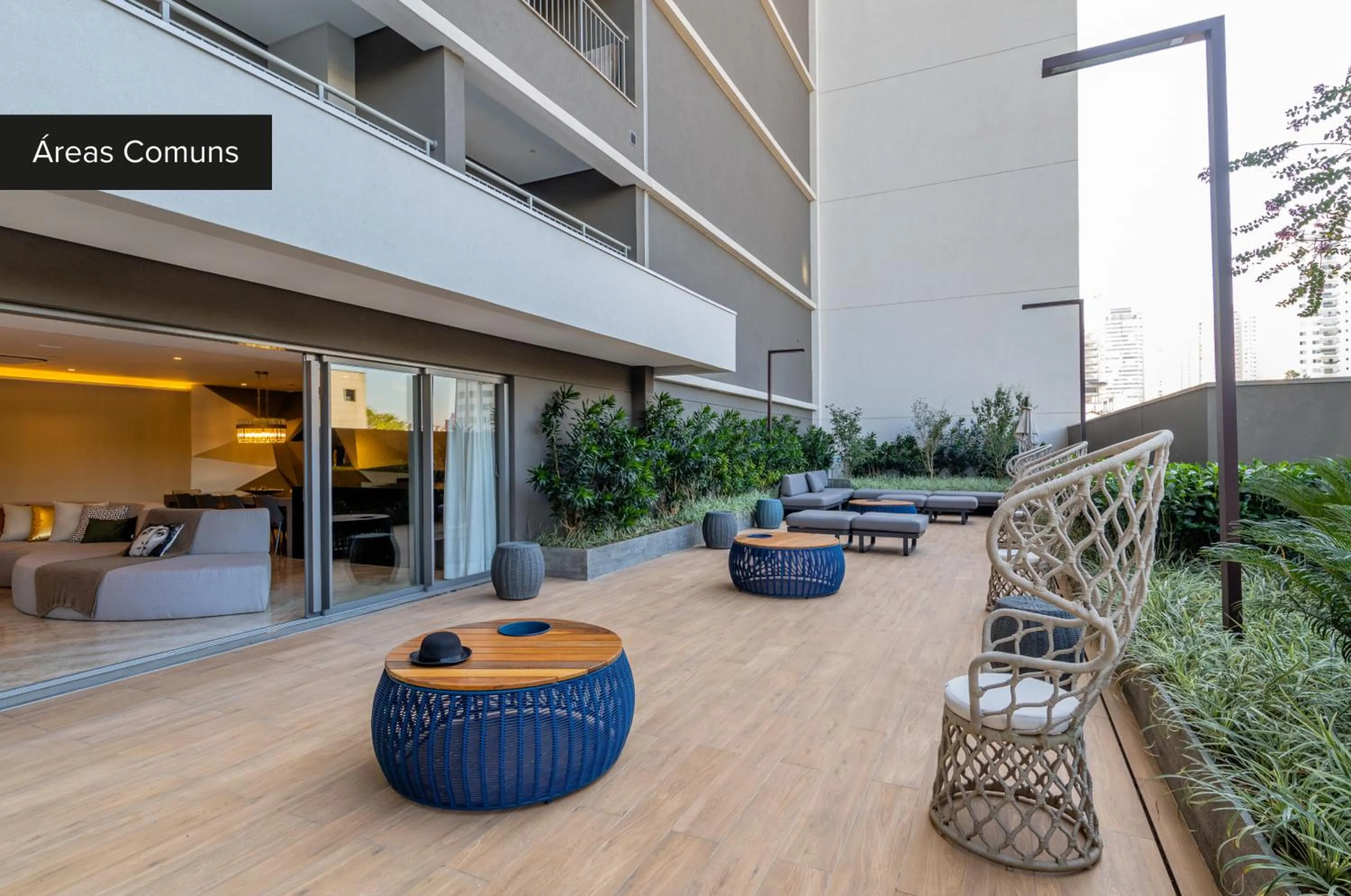 Day in Charlie Thera Ibirapuera