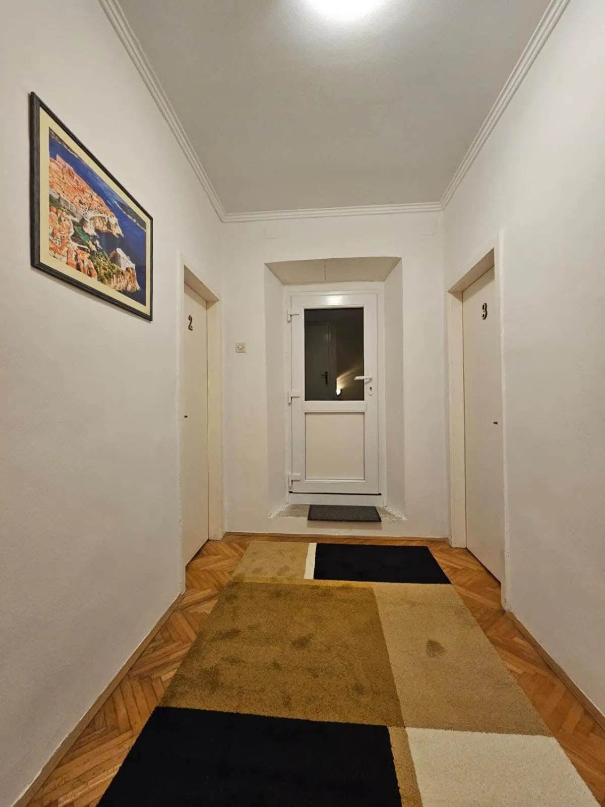 Property building in De Spot Guest House - Pile Old Town Gate