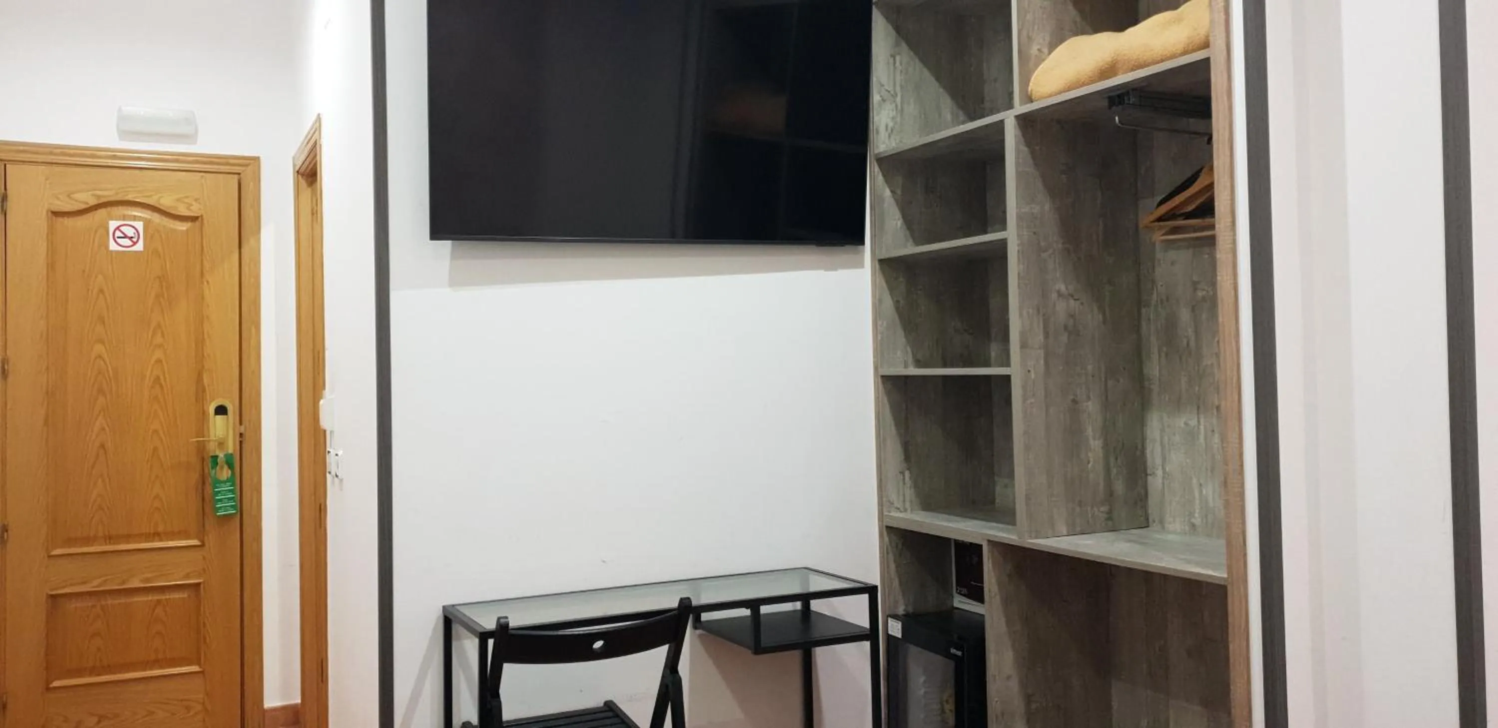 TV and multimedia in Hostal Las Fuentes