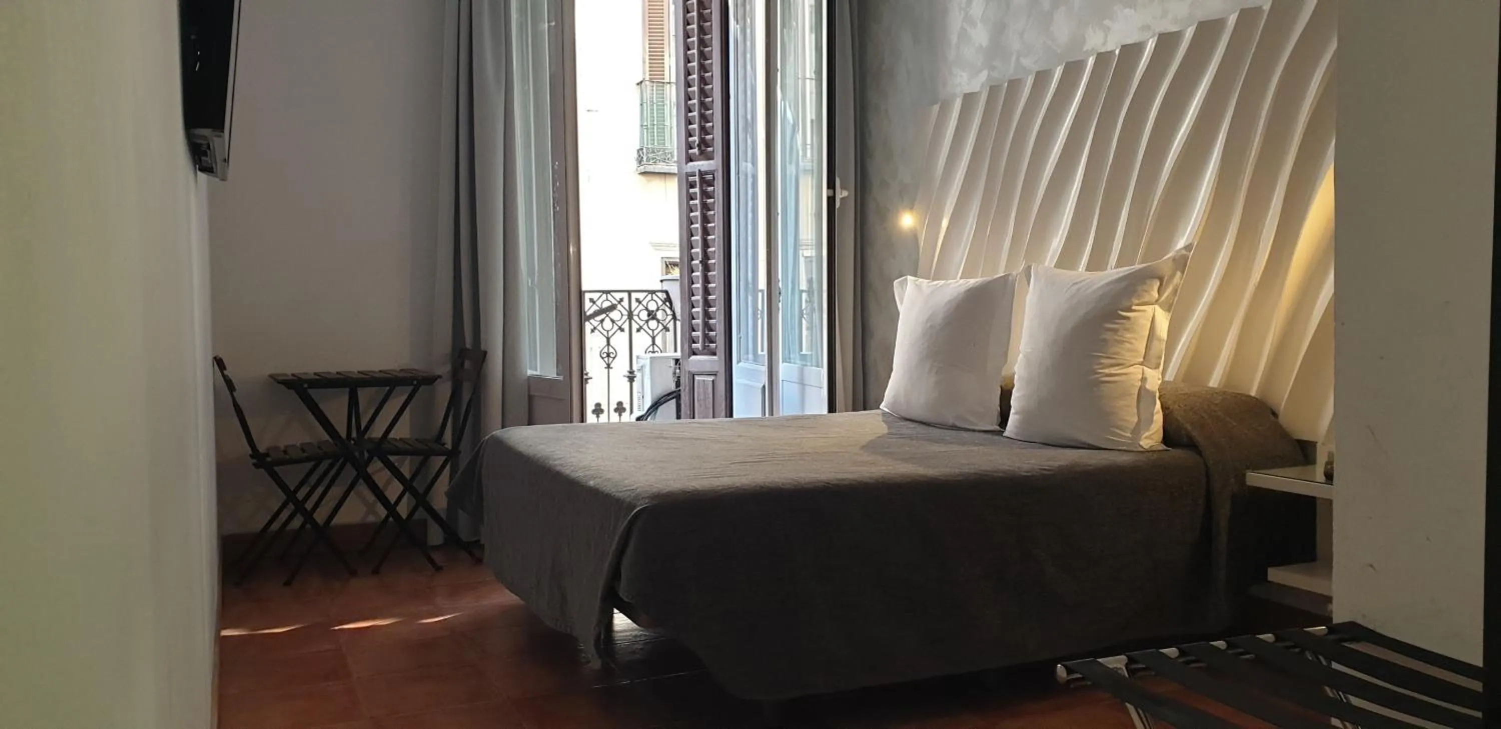 Bed in Hostal Las Fuentes