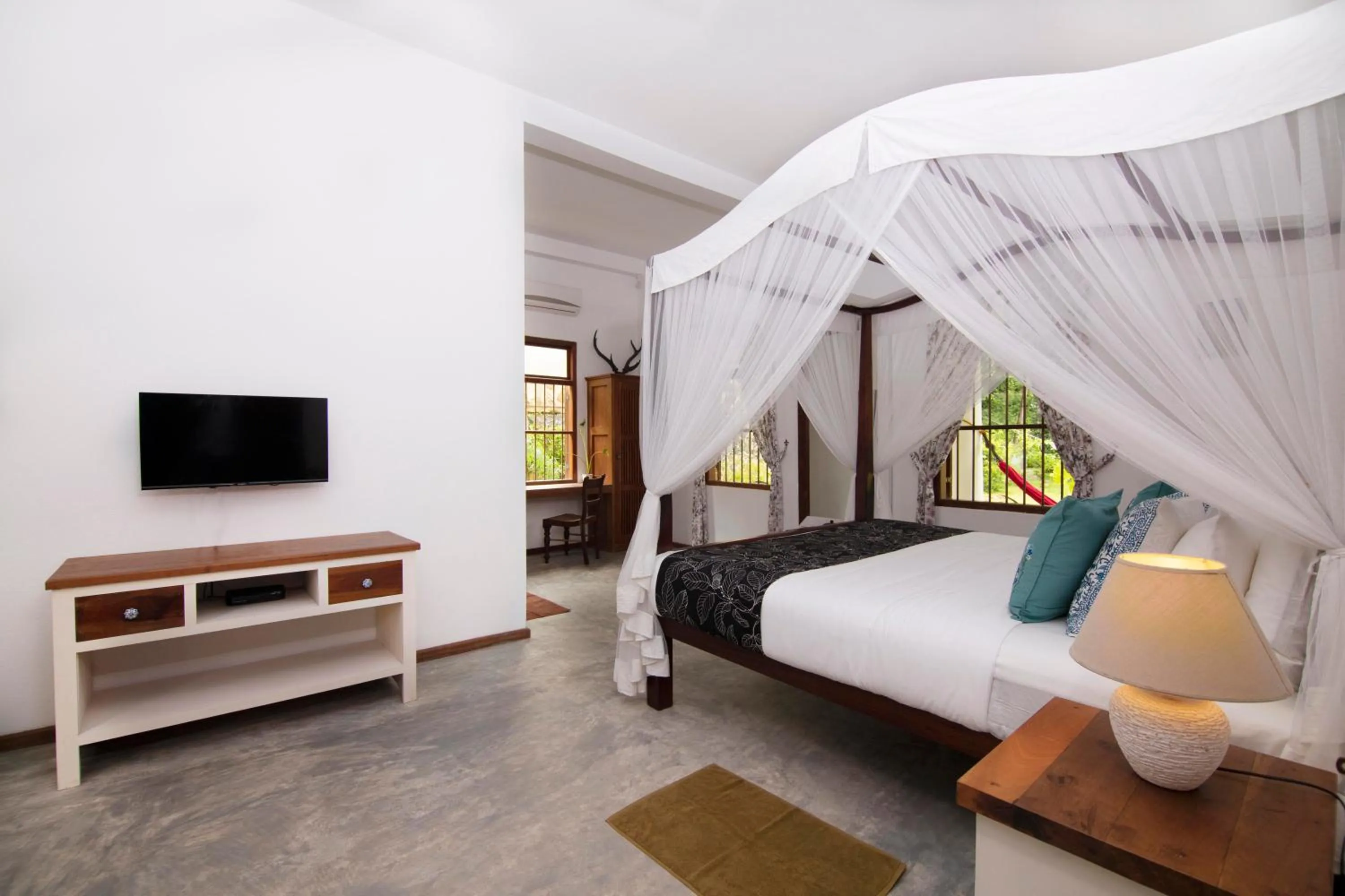 Property building, Bed in Halcyon Galle