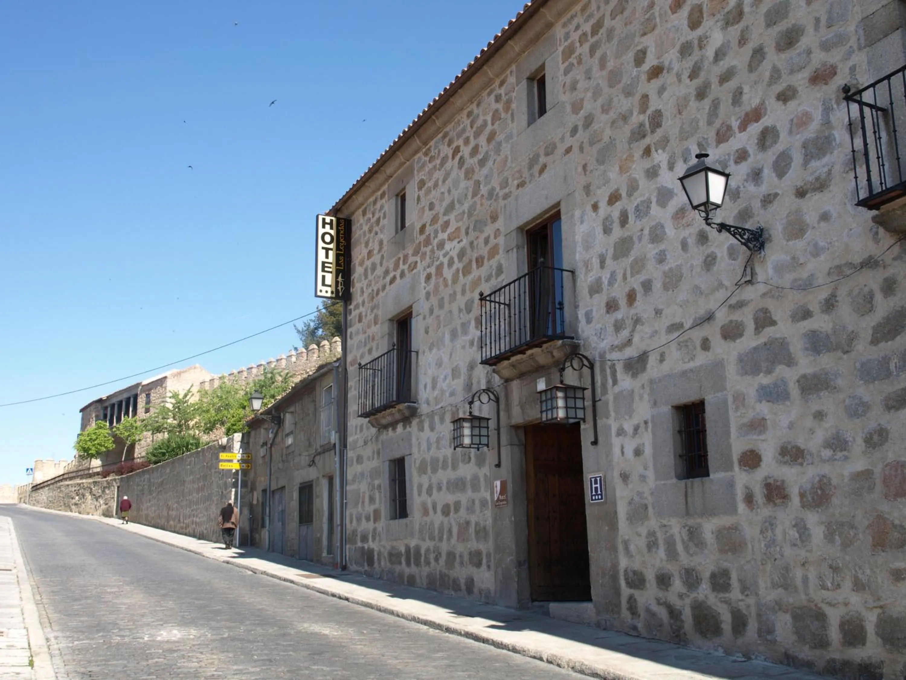 Property building in Hotel Las Leyendas