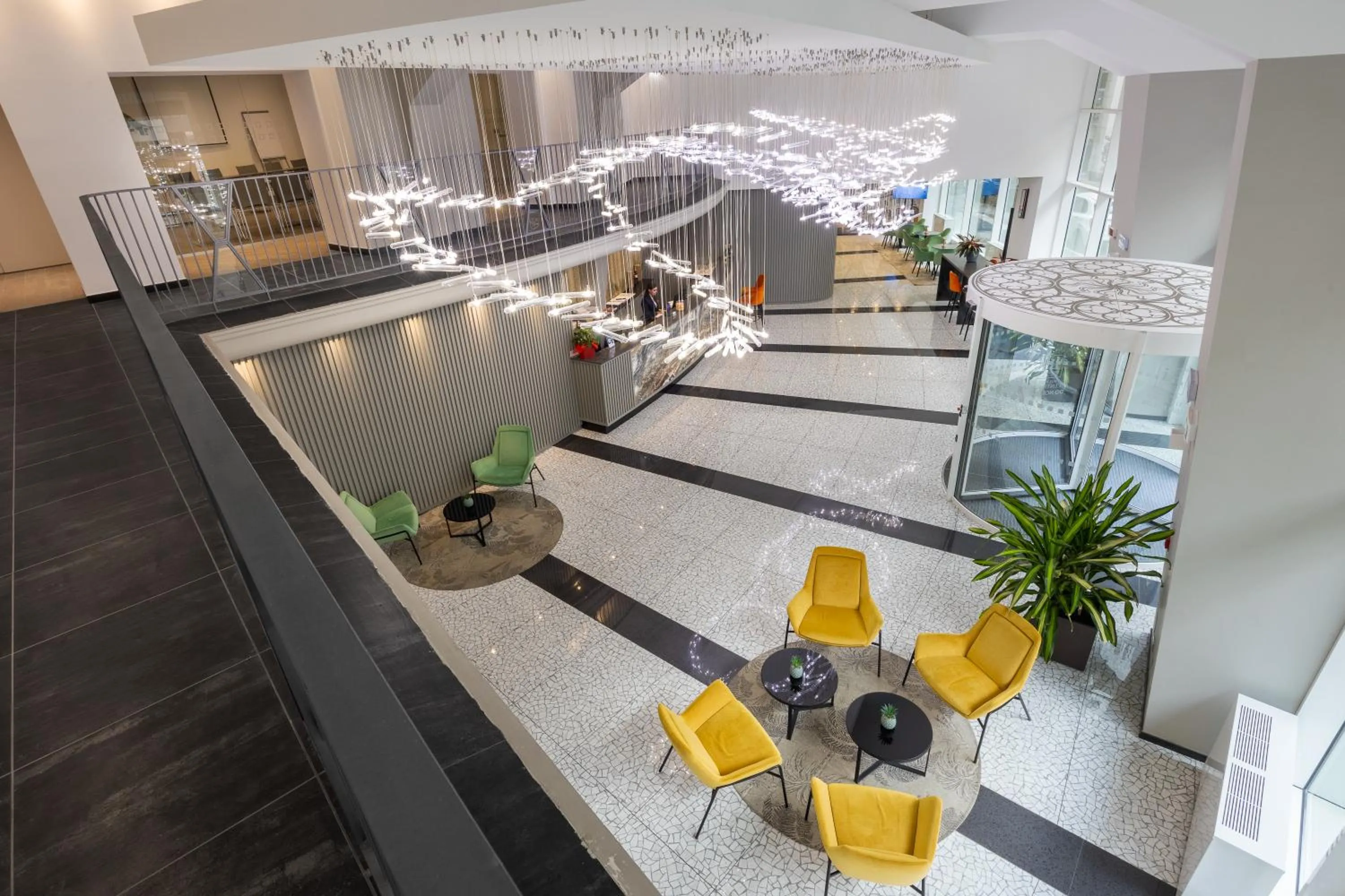 Lobby or reception in IH Hotels Milano Centrale