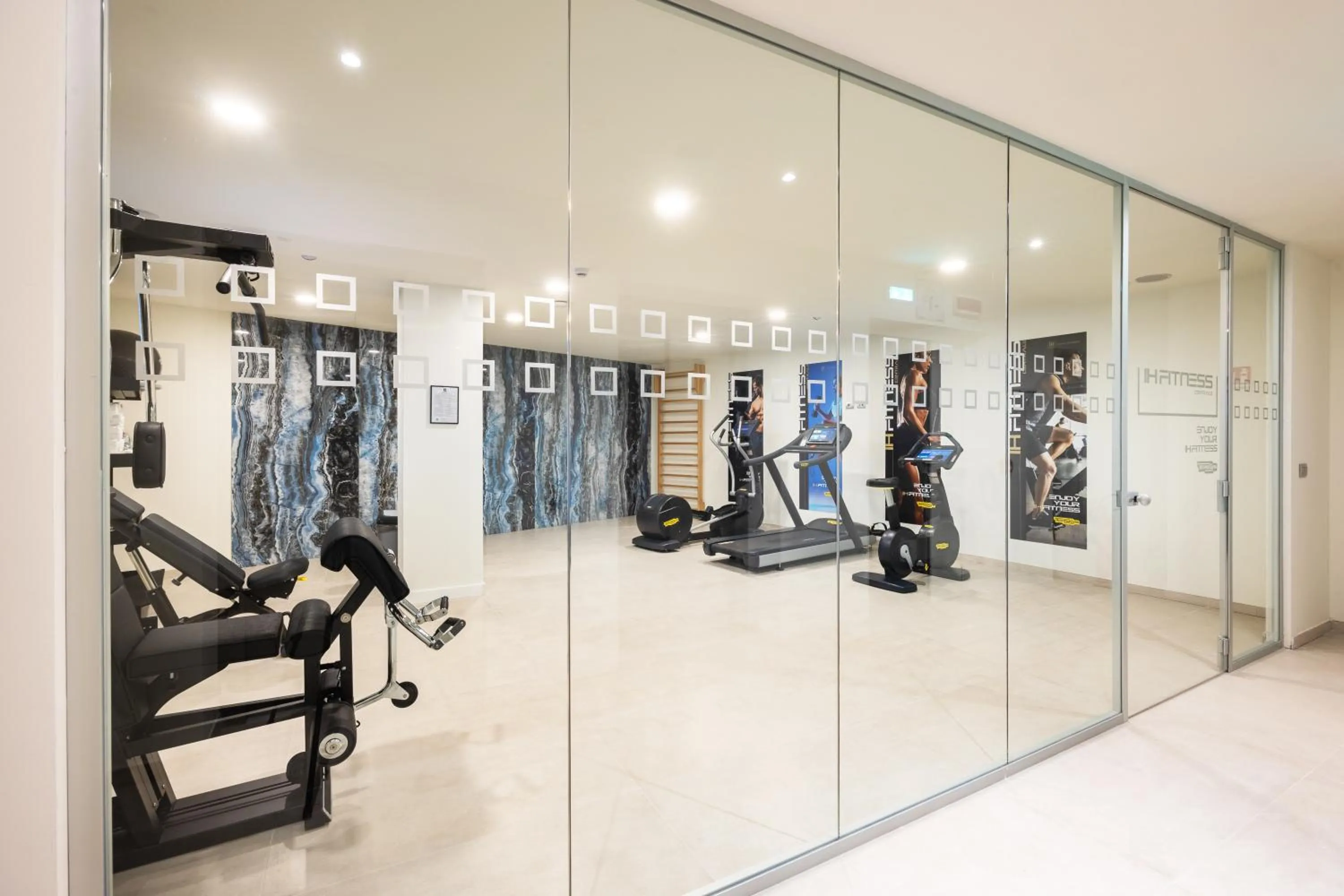 Fitness centre/facilities in IH Hotels Milano Centrale