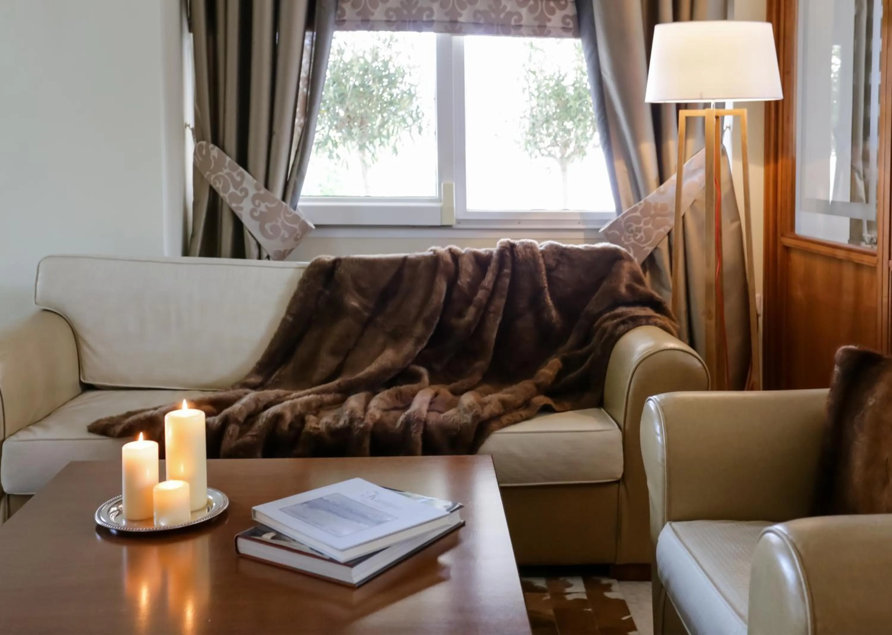 Lounge or bar in Chloe Luxury Hotel