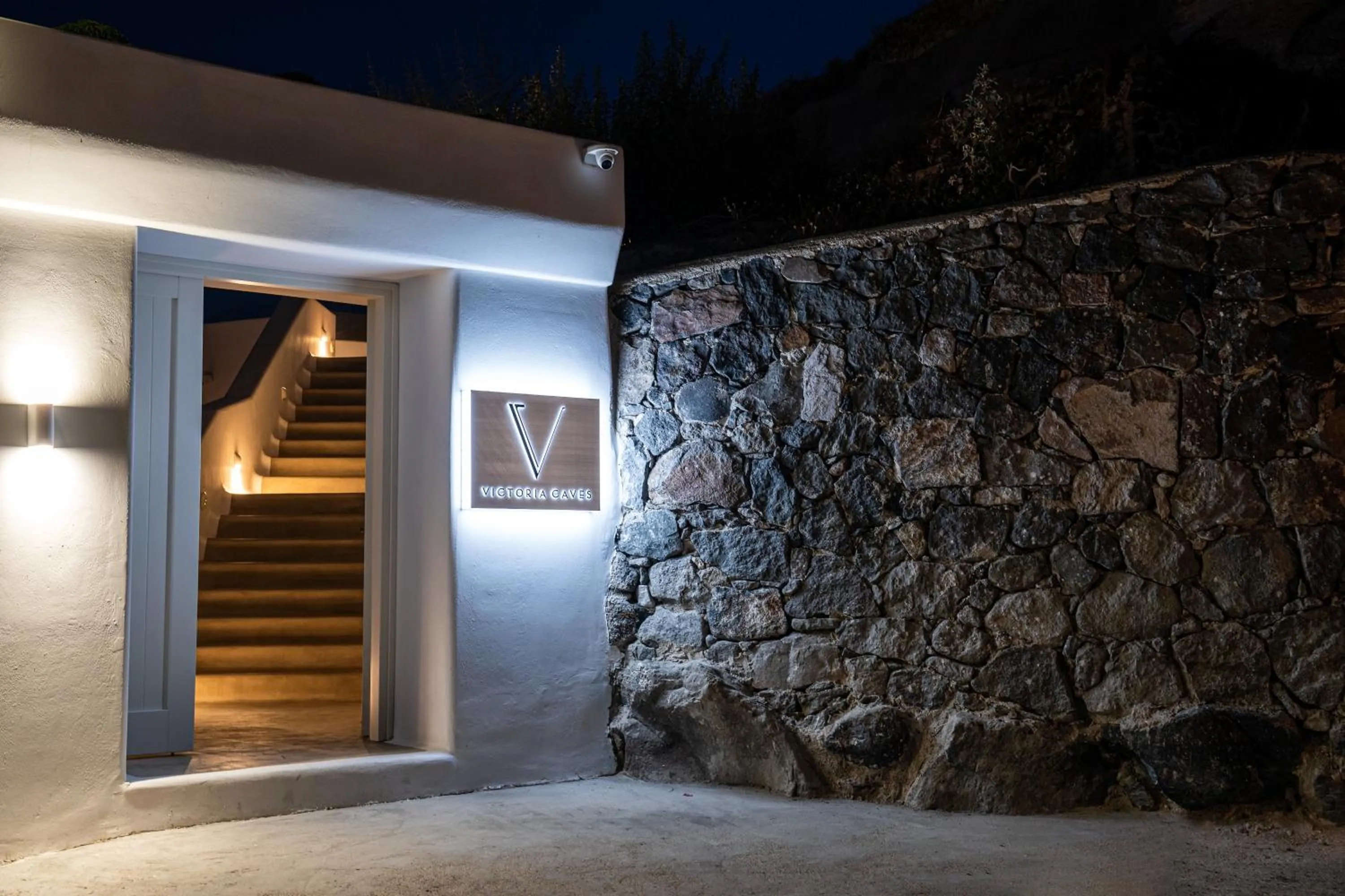 Night in Victoria Caves