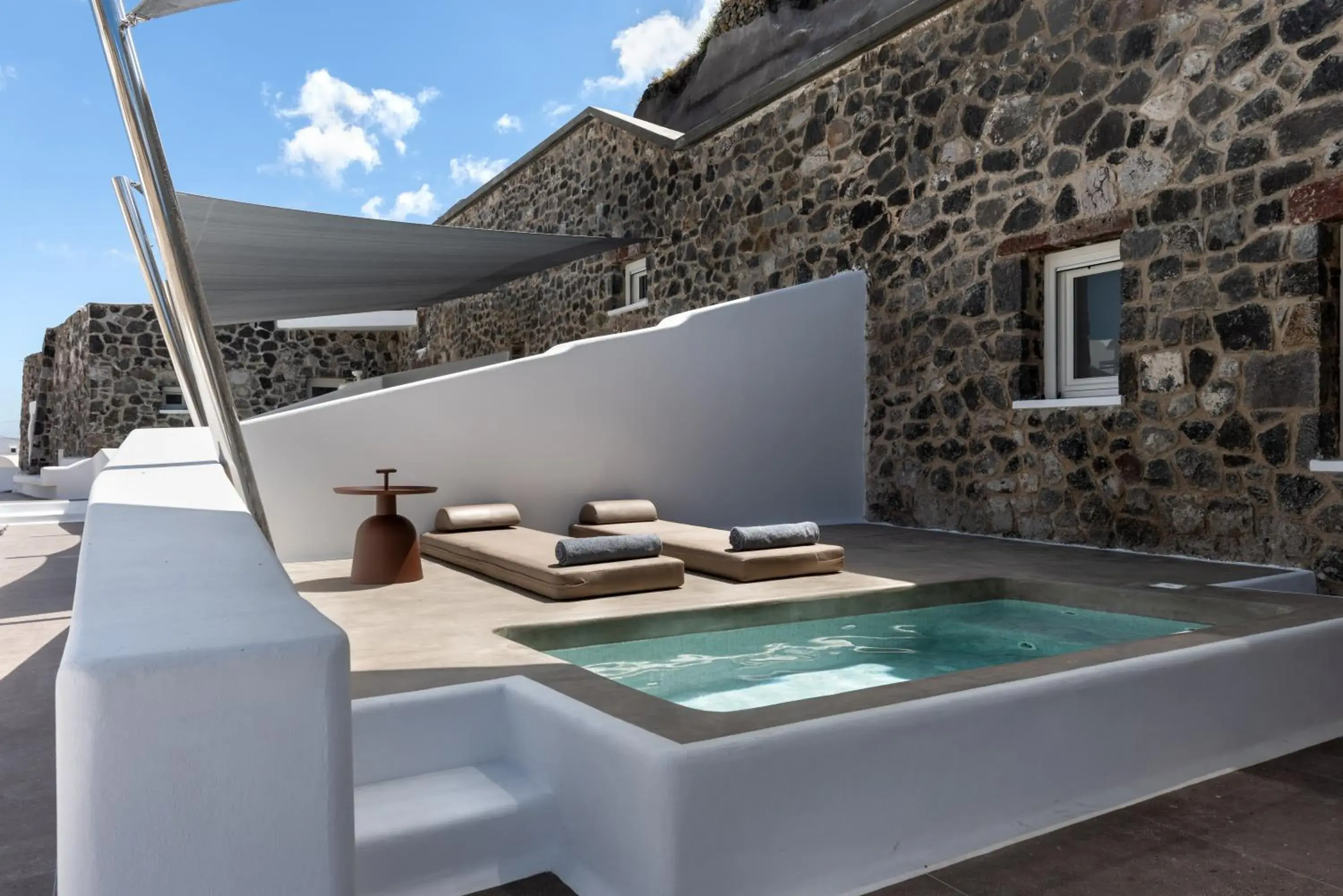 Cave Suite with Hot Tub in Victoria Caves Cave Suite with Hot Tub in Victoria Caves