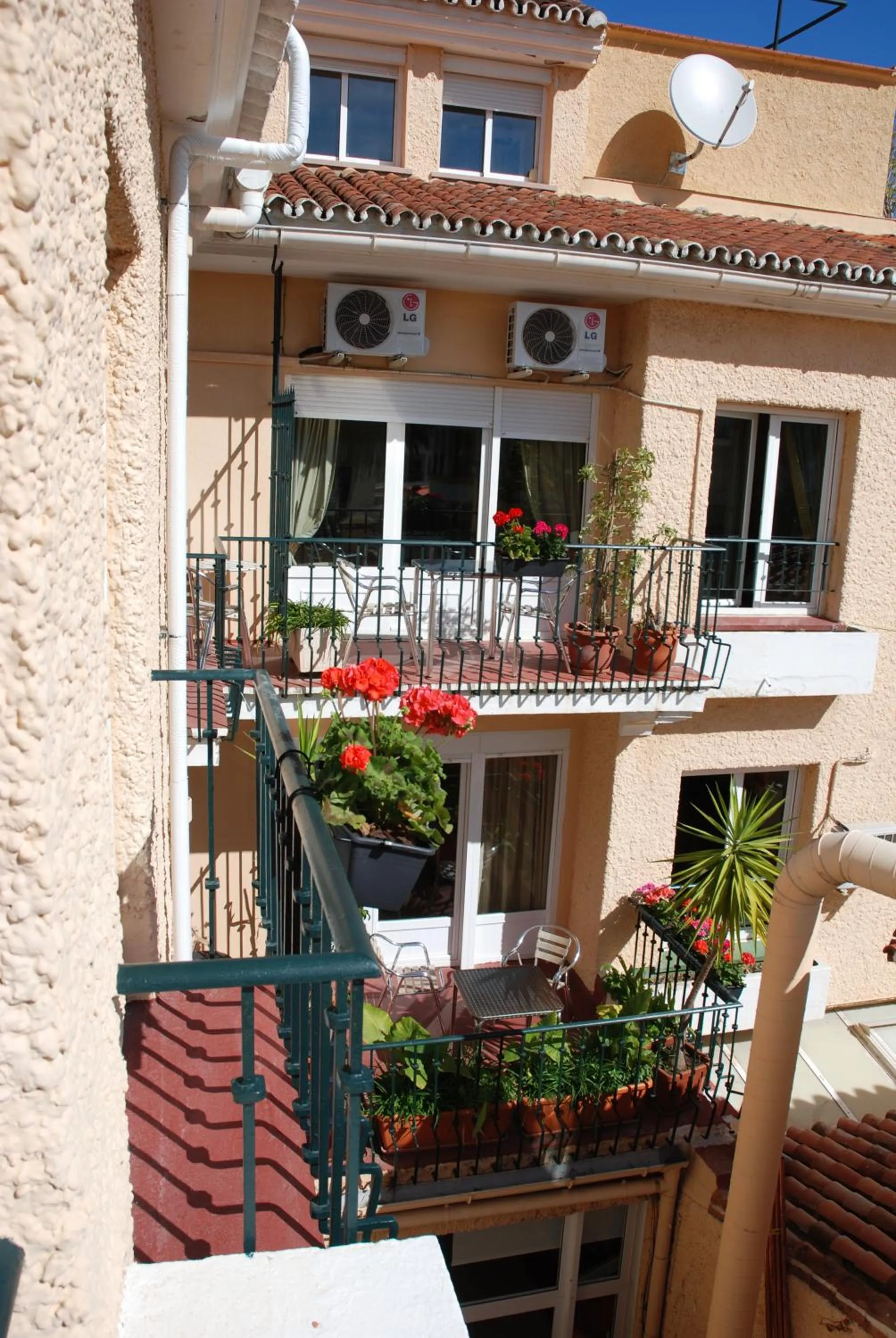 Day in Hotel El Pozo