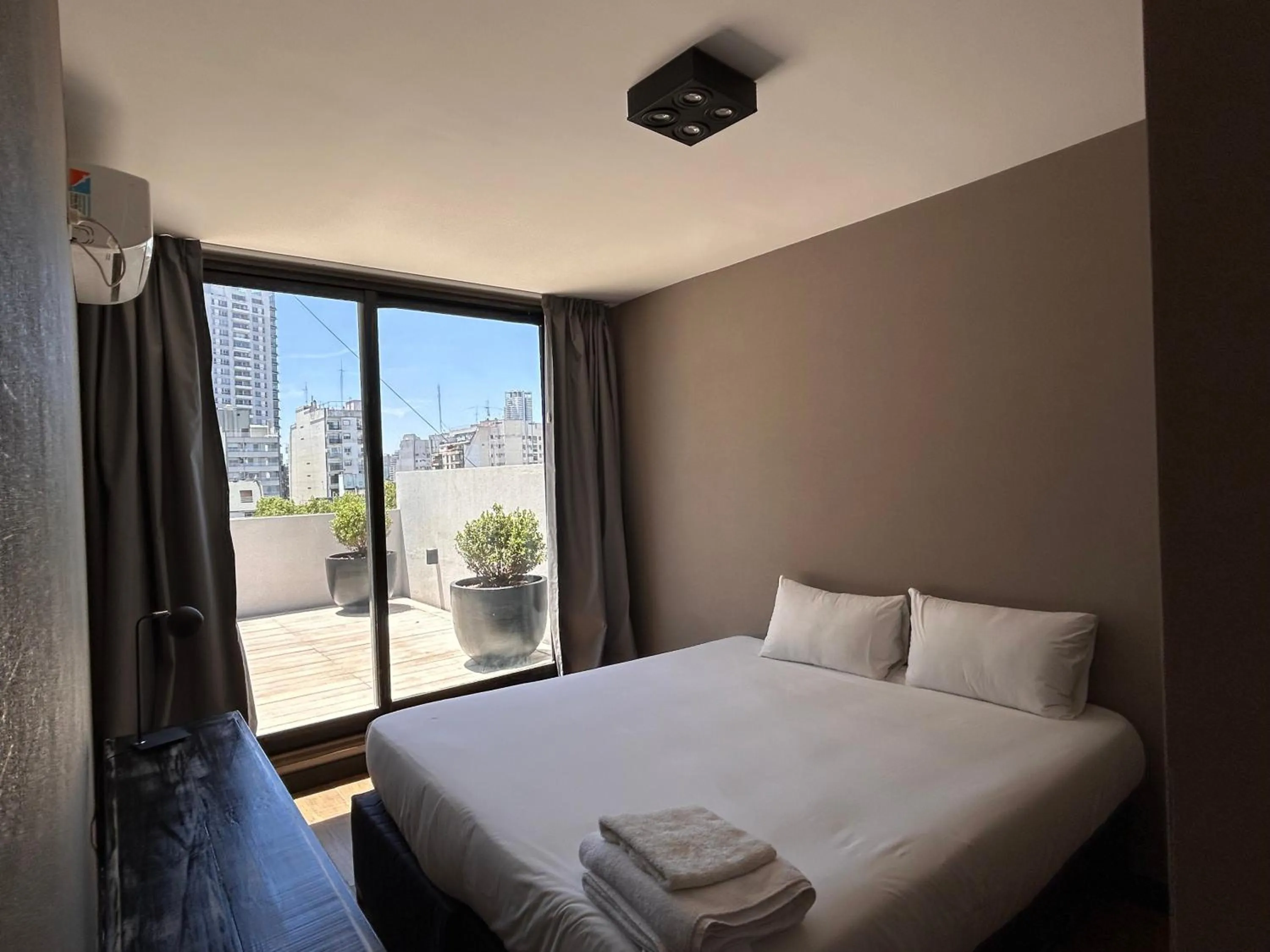 Bed in Live Soho Boutique Apartments Palermo Hollywood