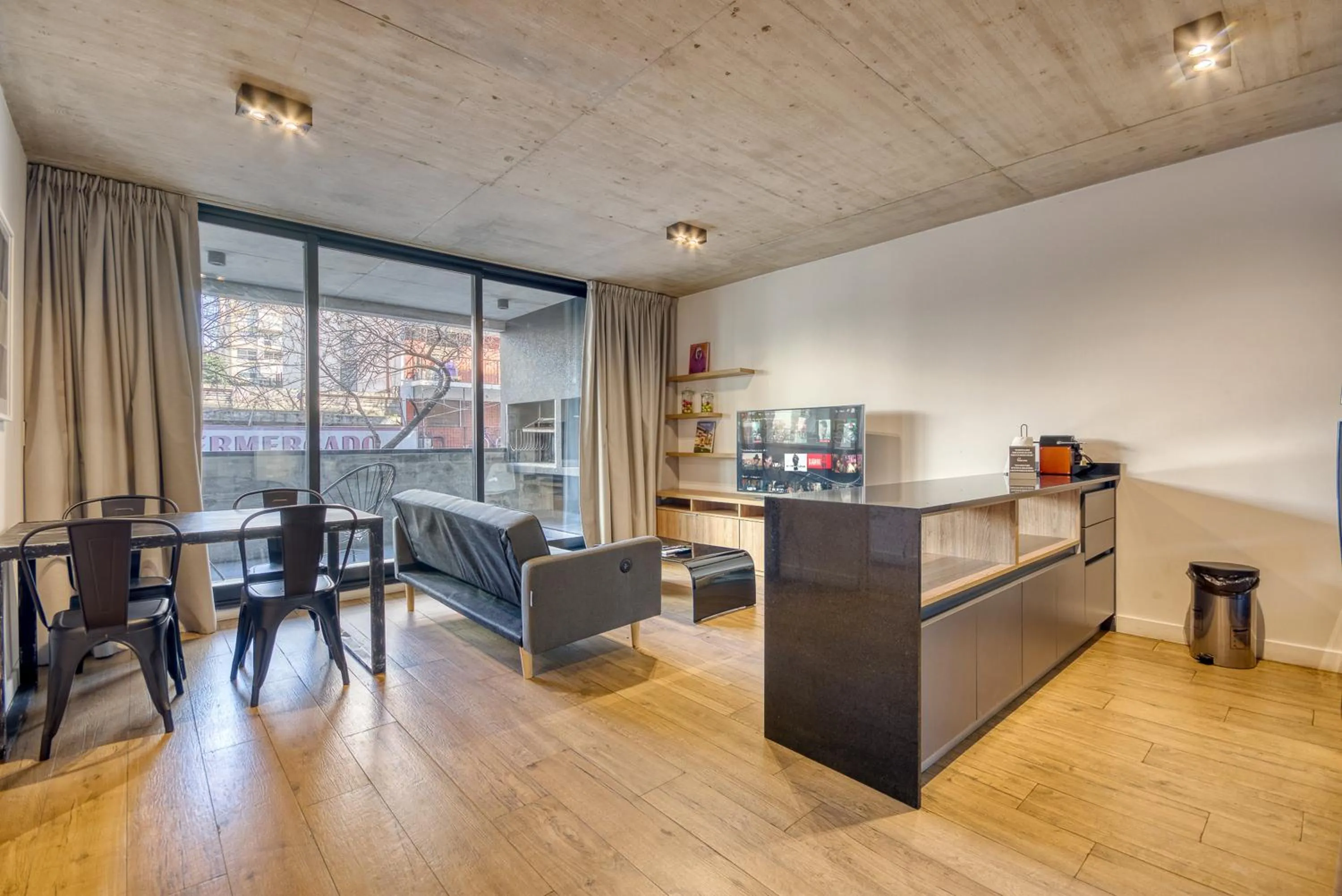 Coffee/tea facilities in Live Soho Boutique Apartments Palermo Hollywood