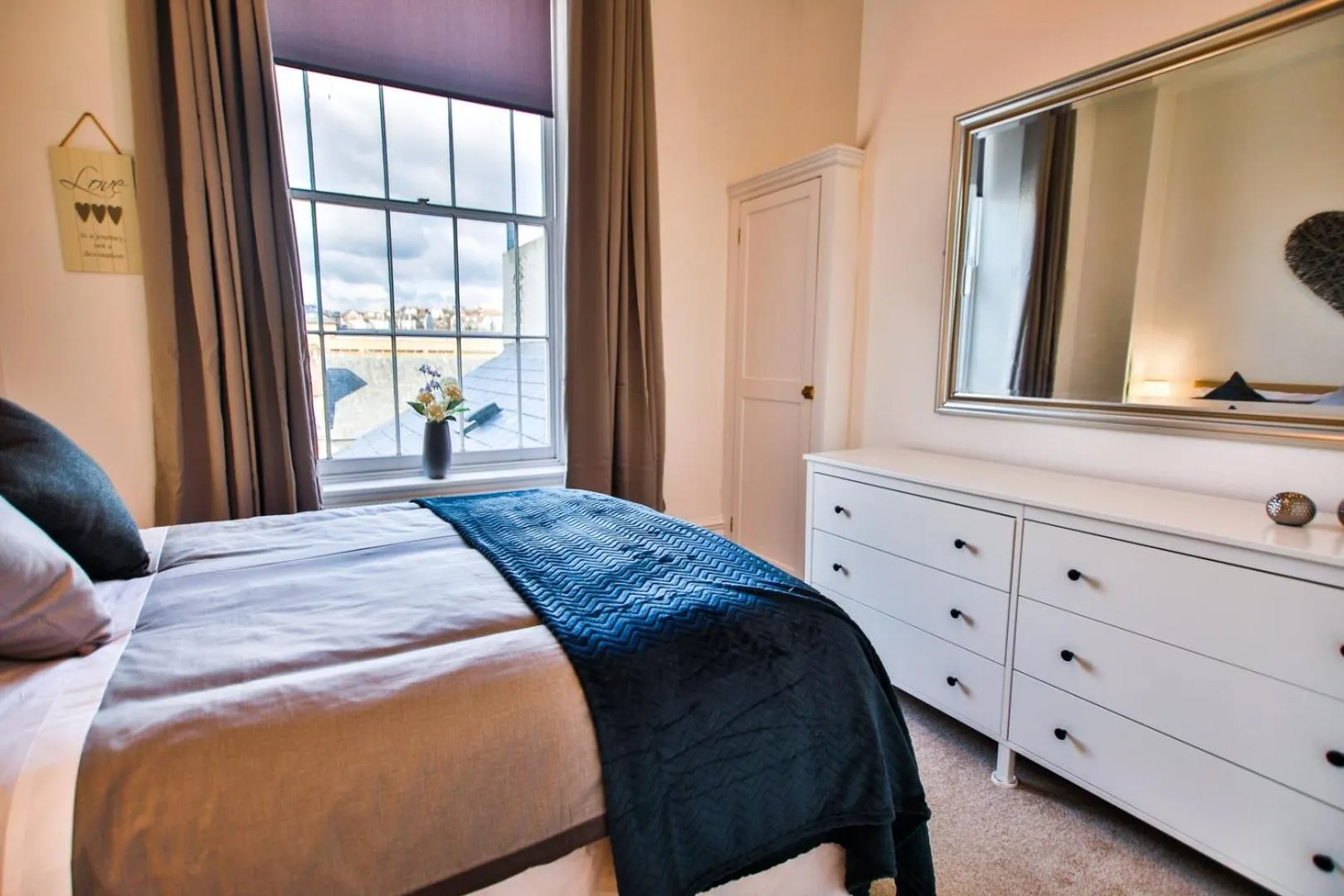 Bedroom, Bed in 41b Wellington Suites