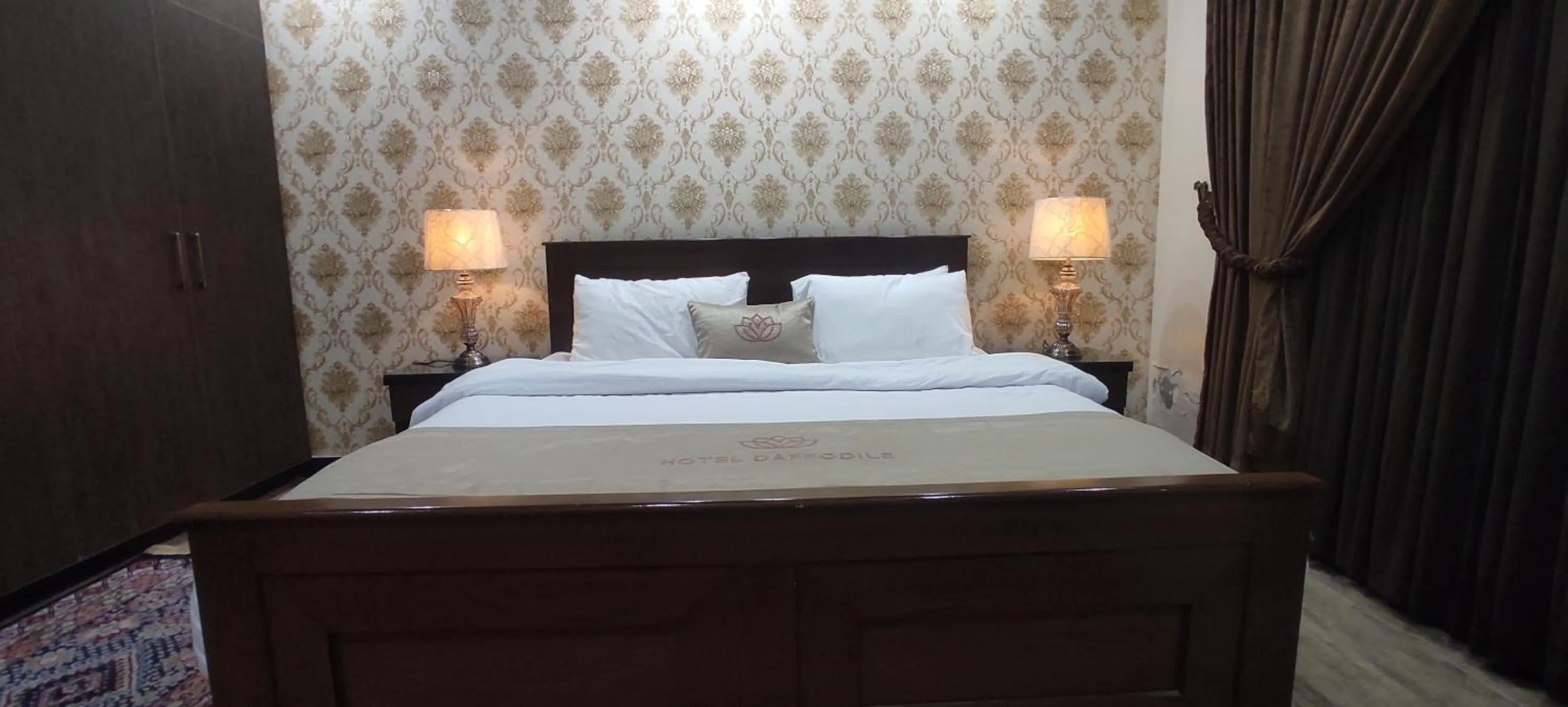 Bed in Hotel Daffodils