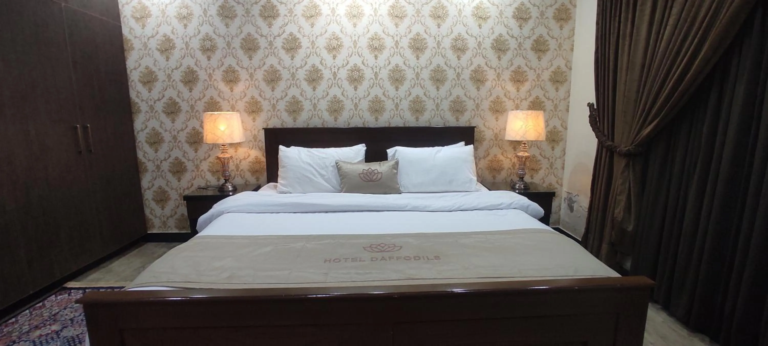 Bed in Hotel Daffodils