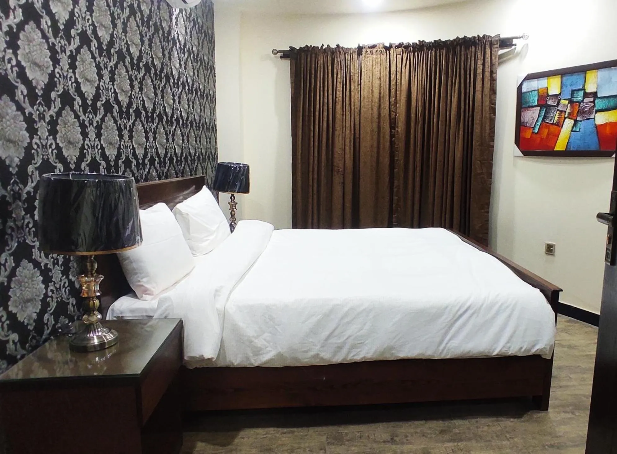 Bed in Hotel Daffodils