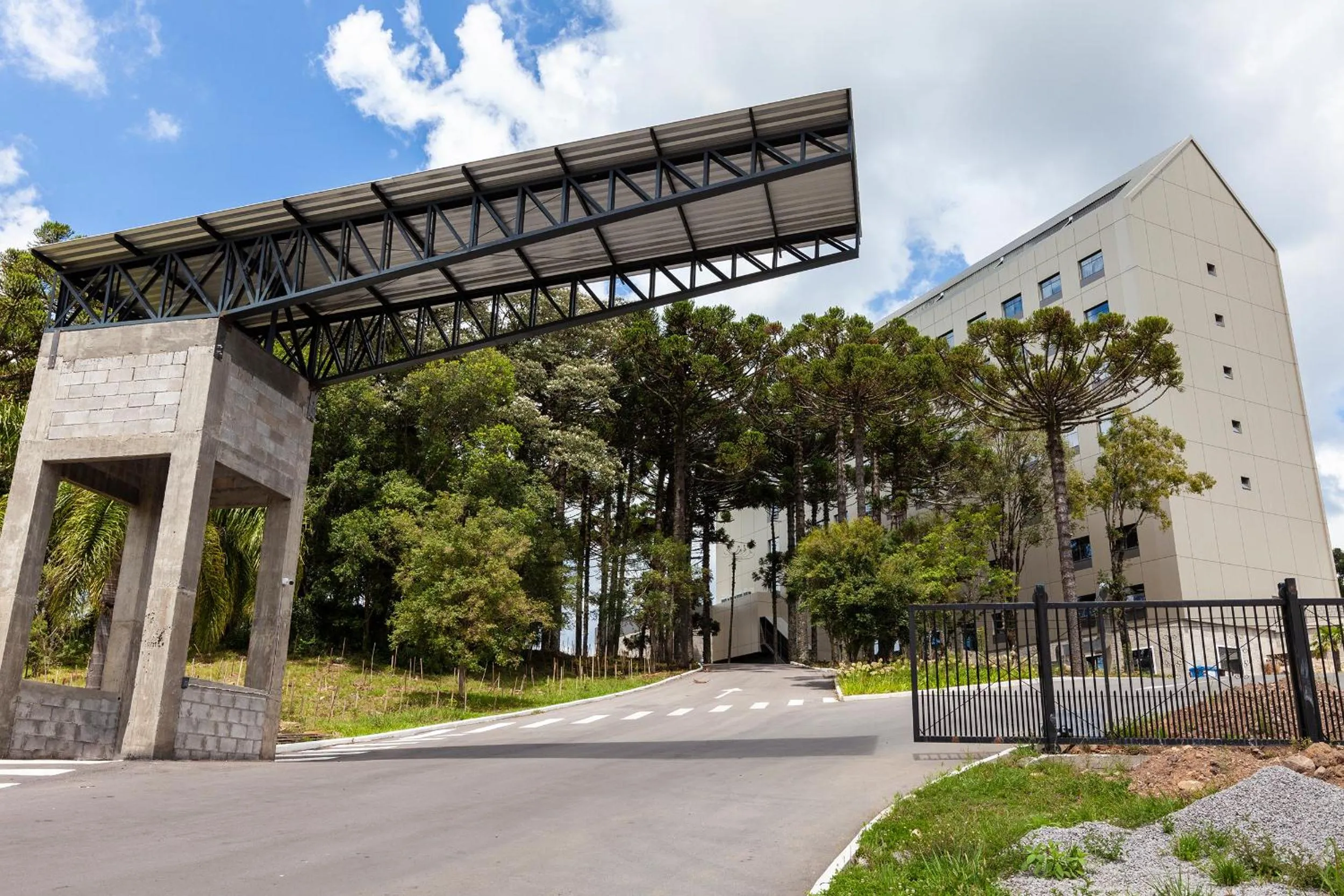 Property building in Tri Hotel Antônio Prado