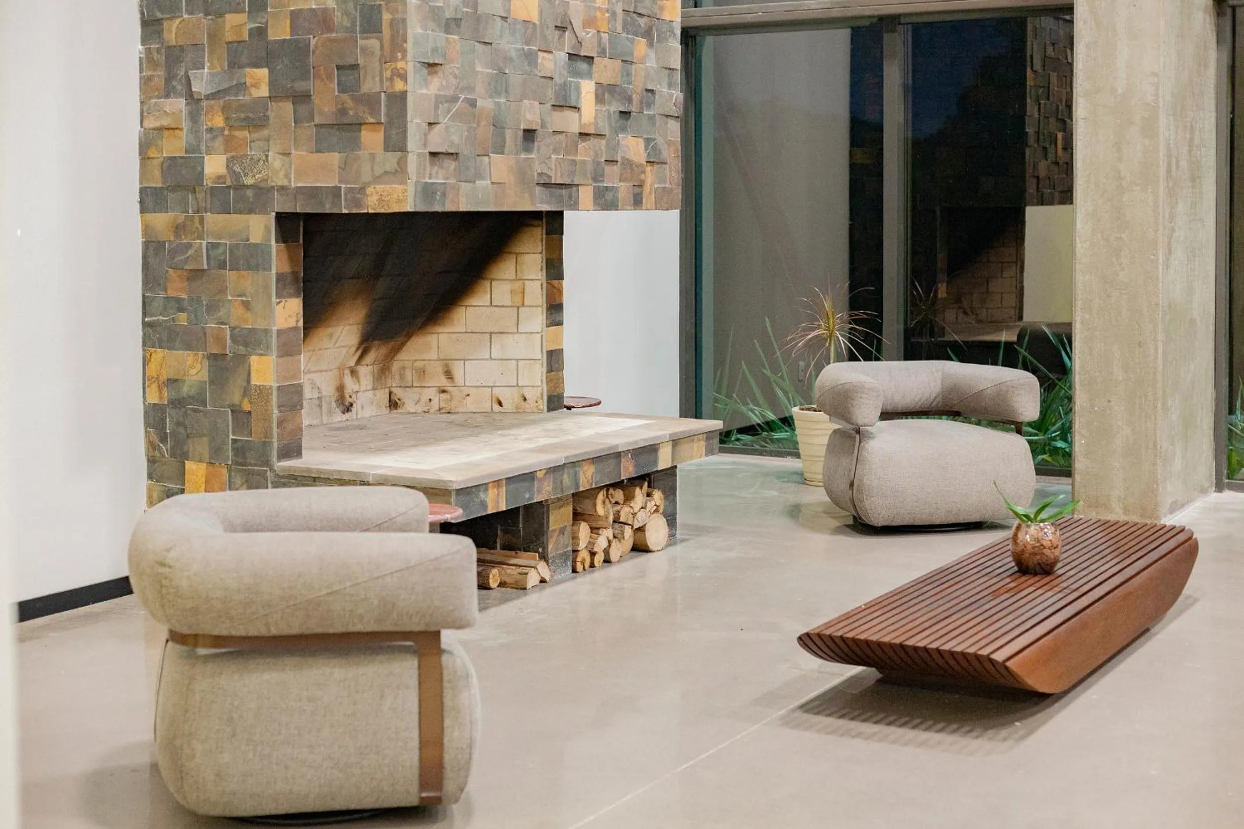 flat iron in Tri Hotel Antônio Prado