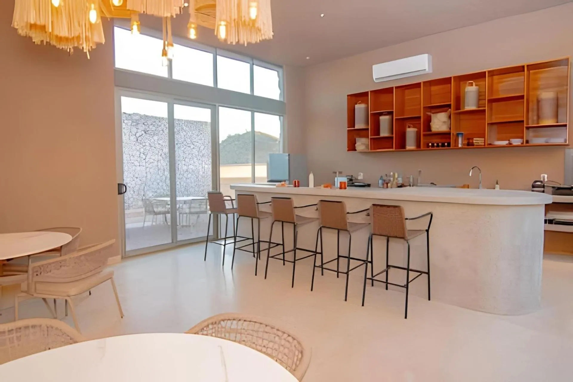 Restaurant/places to eat in Condominios Evamar San Carlos