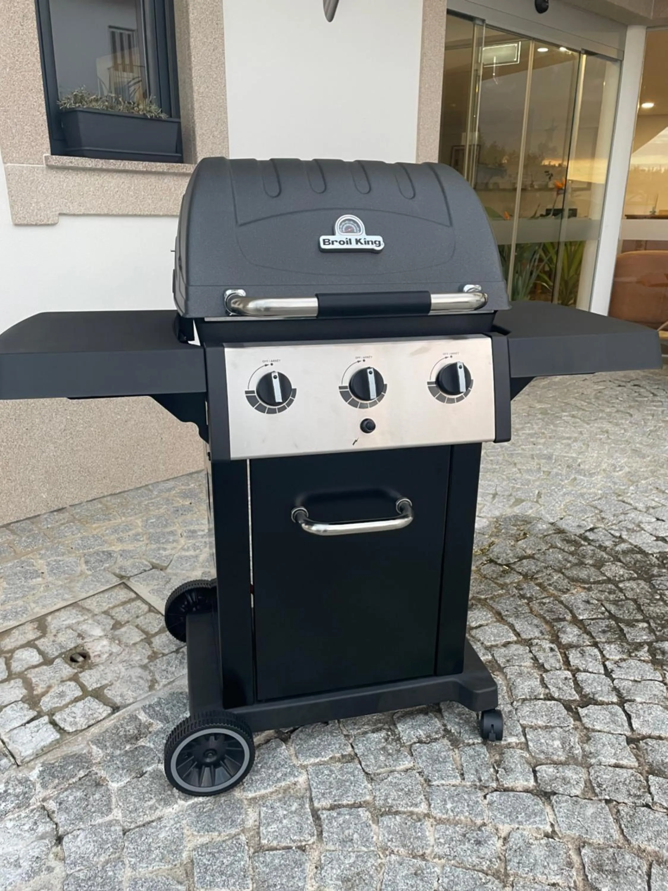 Restaurant/places to eat in Alojamento Jasmine