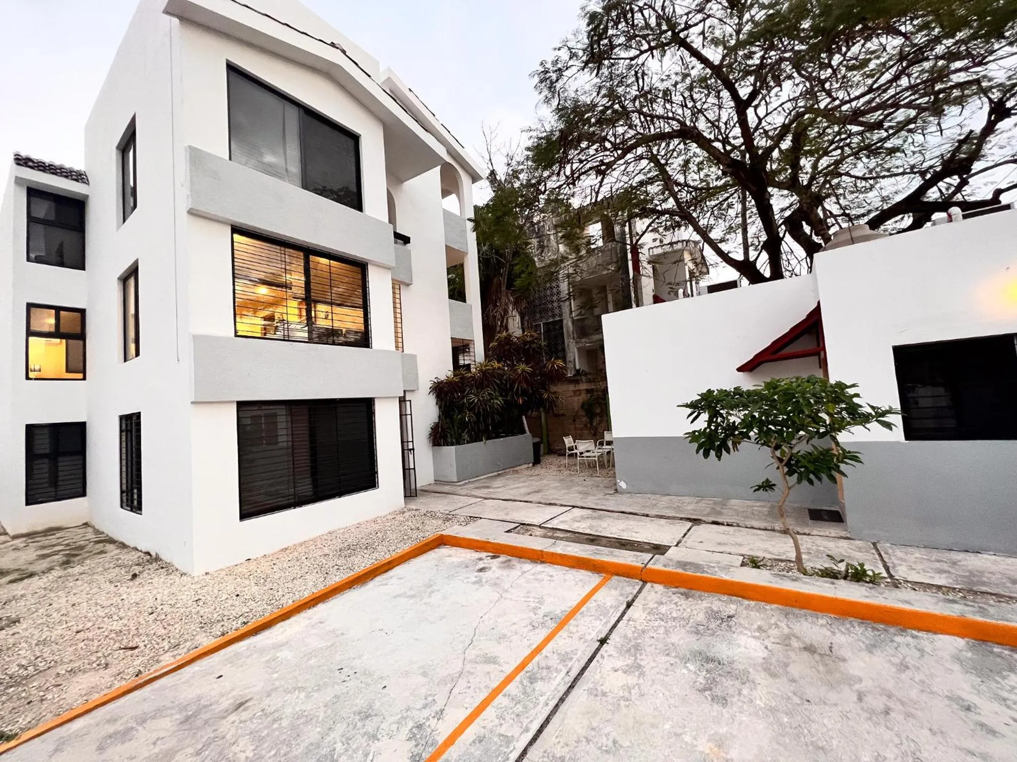Property building in Depa Palenque I Cancun