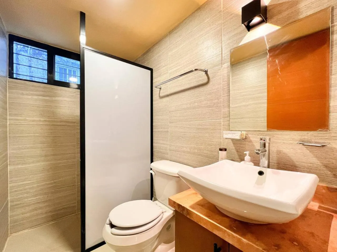 Shower in Depa Palenque 2 Cancun