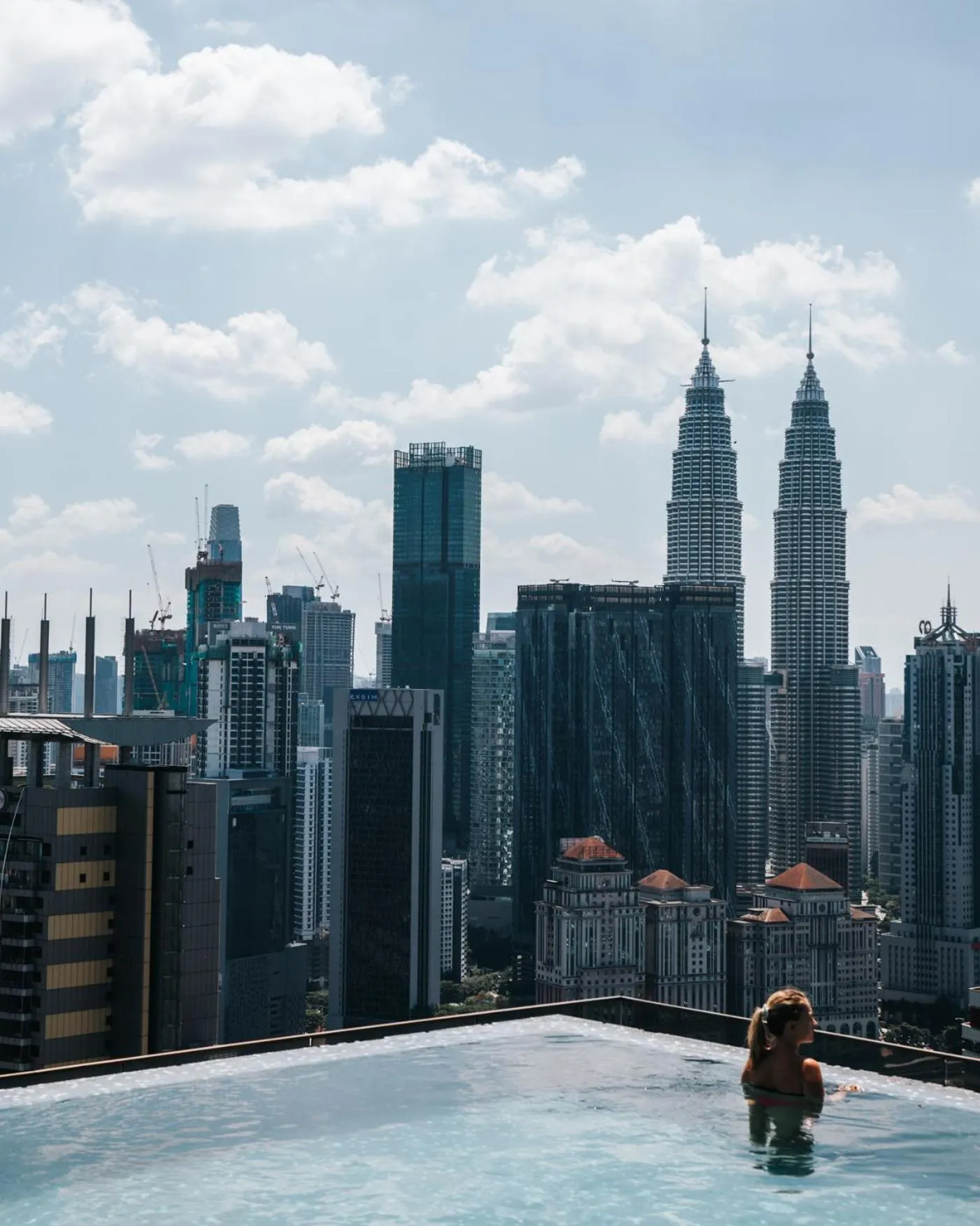 Swimming pool in EXPRESSIONZ KLCC BY MANA-MANA