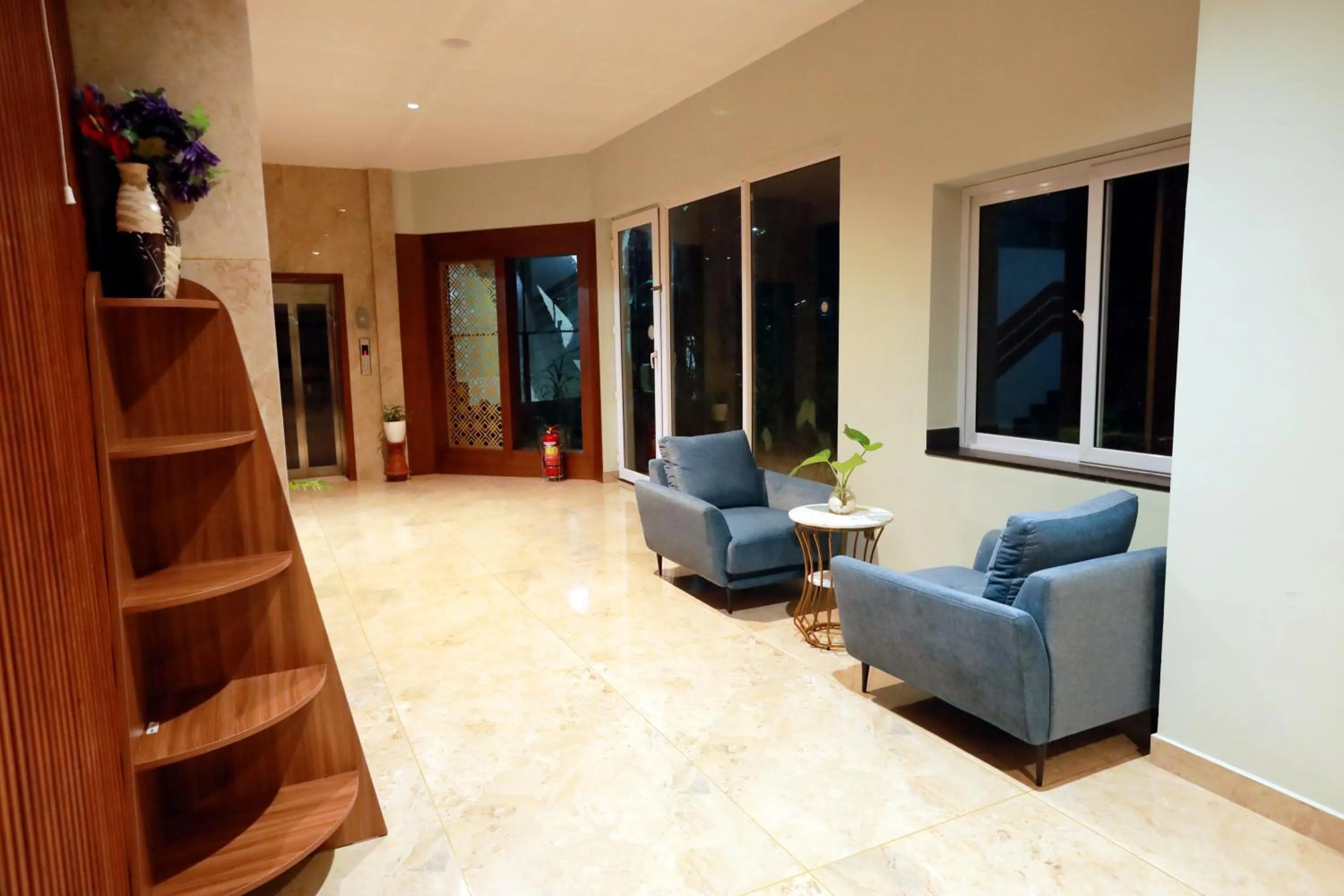 Communal lounge/ TV room in CMK HABITAT CENTRE