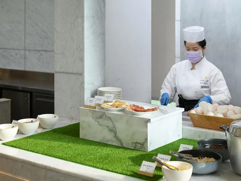 Buffet breakfast in Orient Luxury Hotel-Jiaoxi