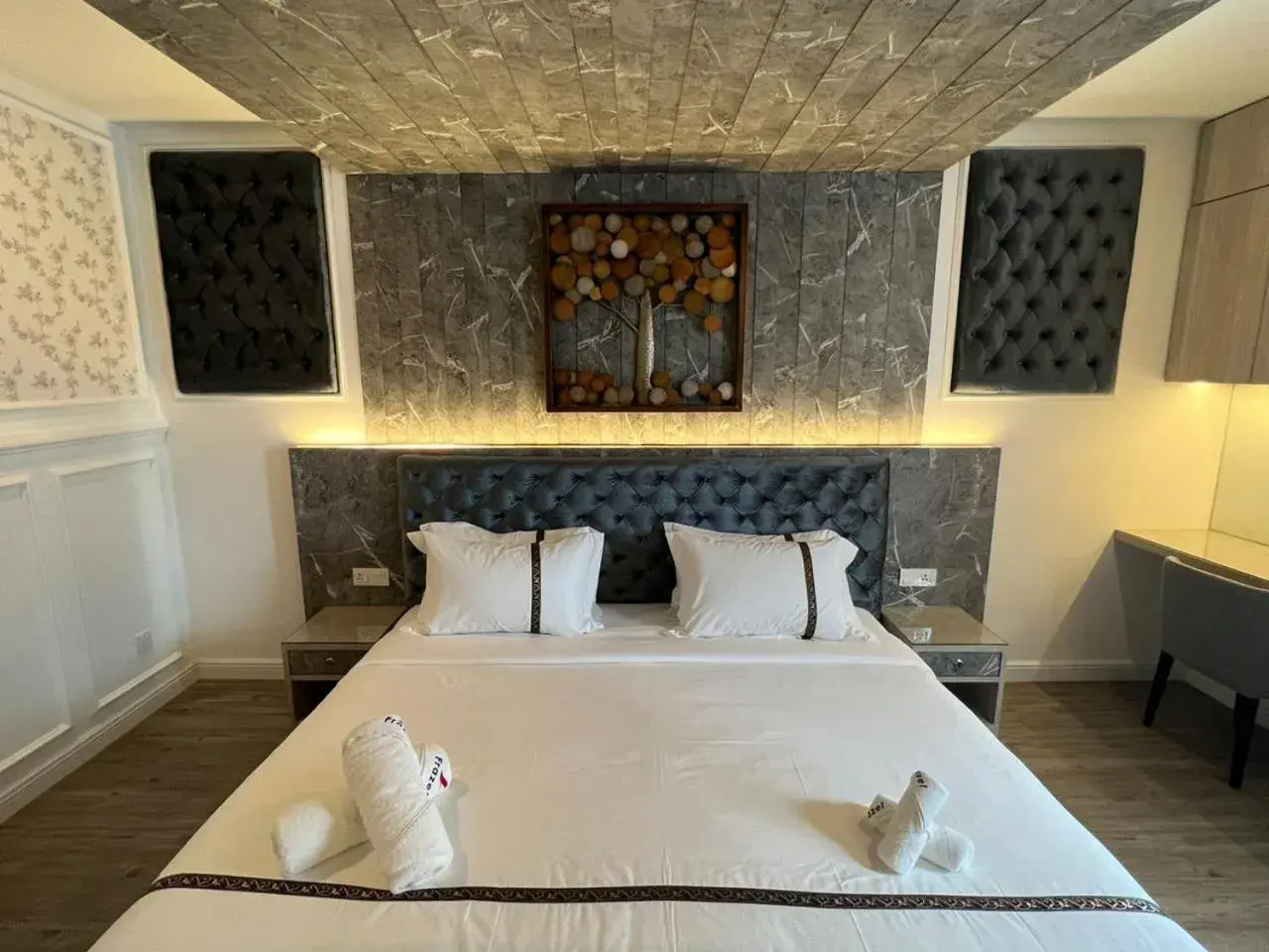 Executive Suite in Frazel Heritage Hotel Executive Suite in Frazel Heritage Hotel