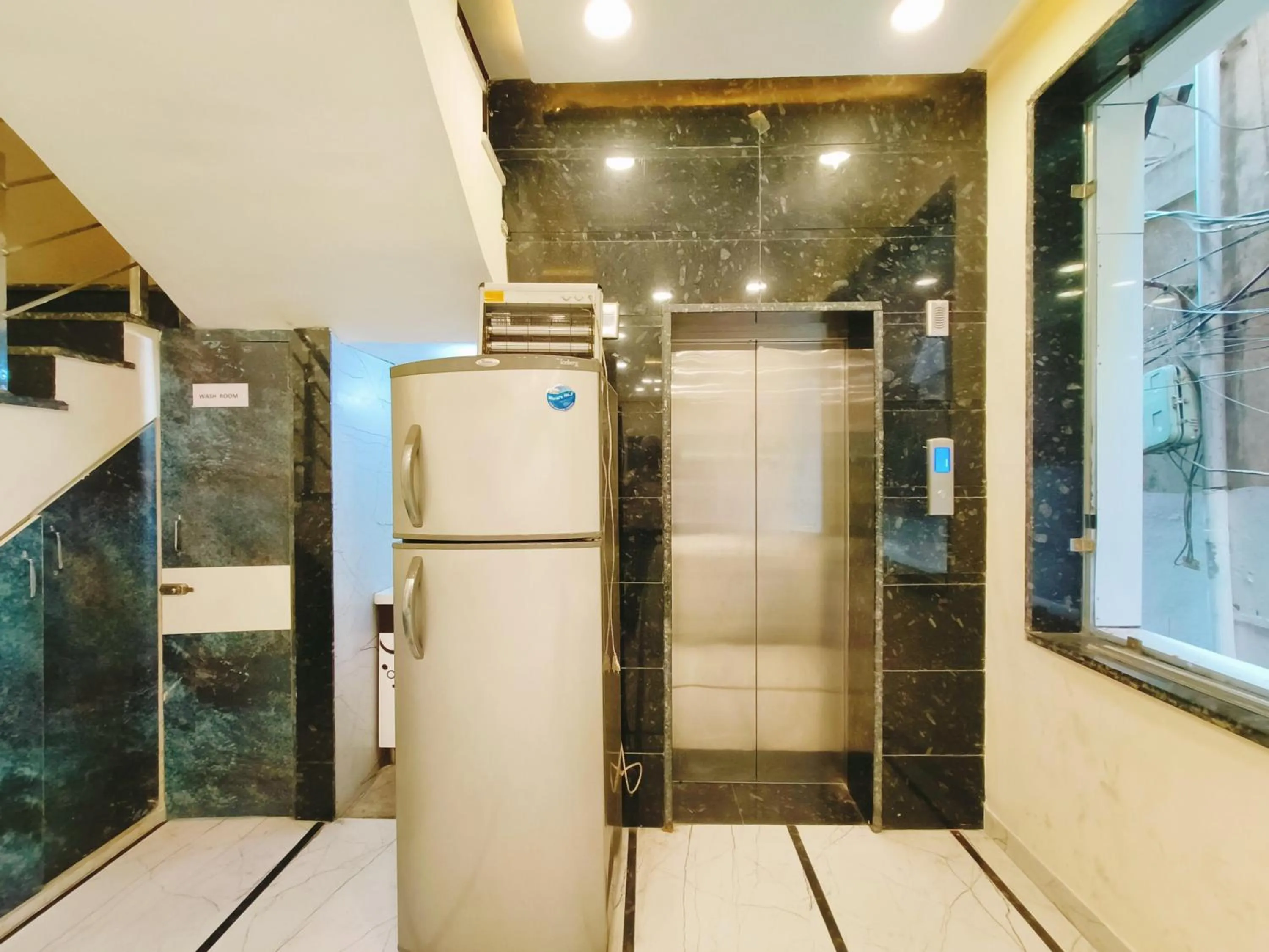 elevator in Hotel Bansal Paradise near golden temple