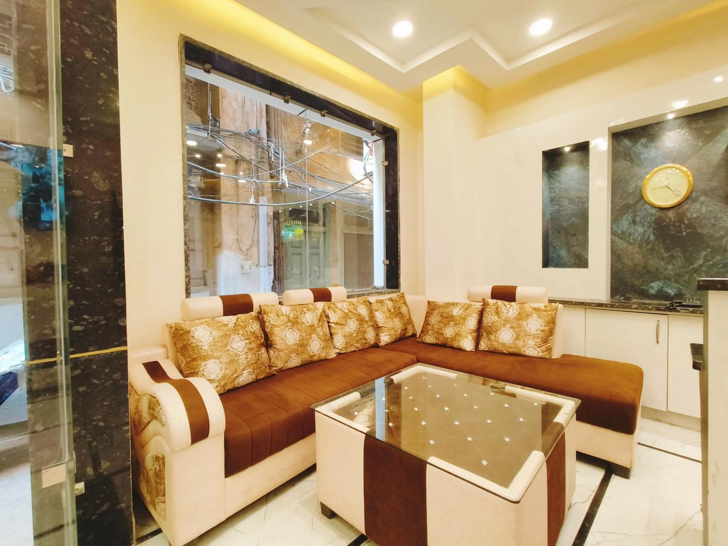 Lobby or reception in Hotel Bansal Paradise near golden temple