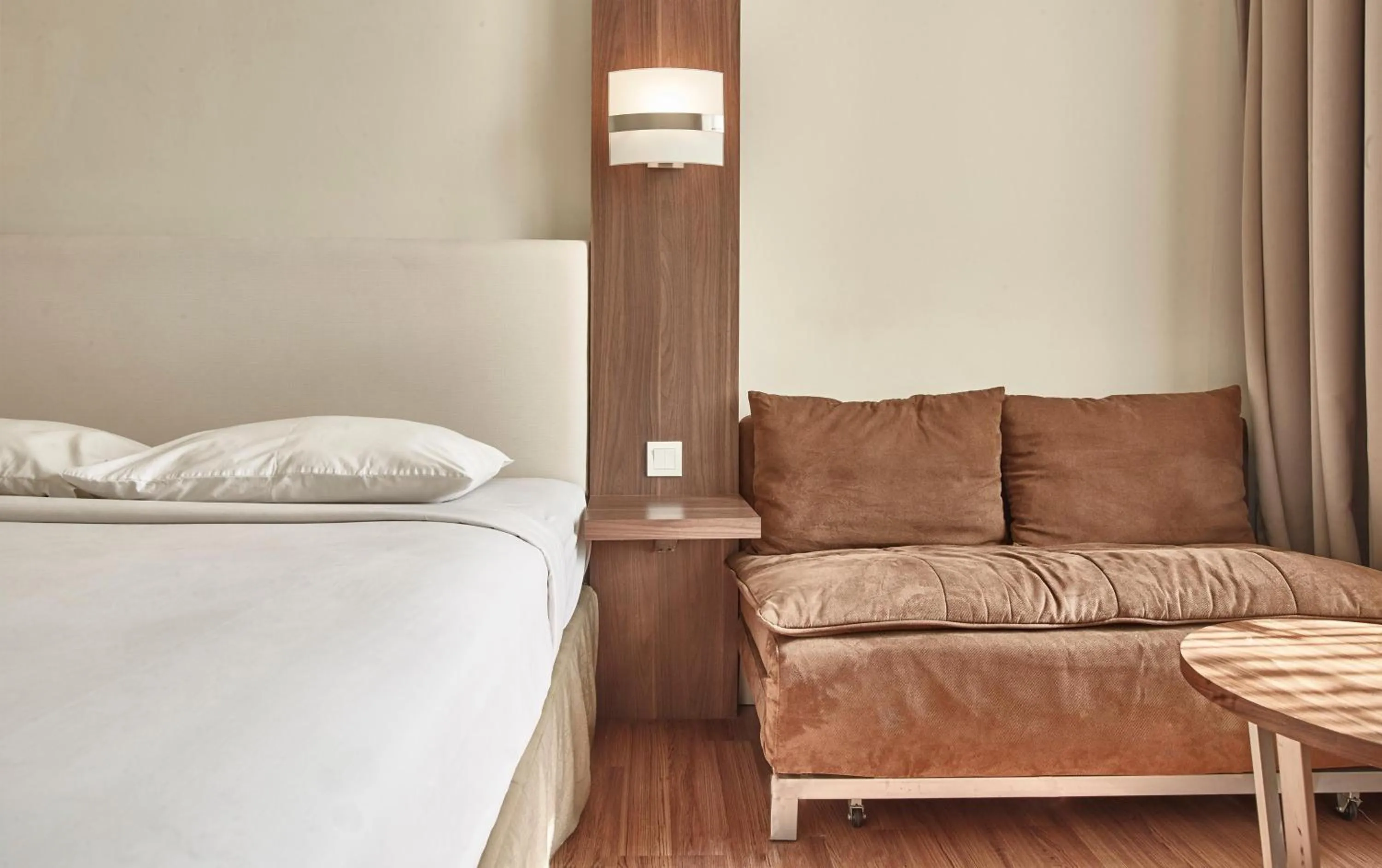 Bedroom, Bed in Grand Cikarang Hotel