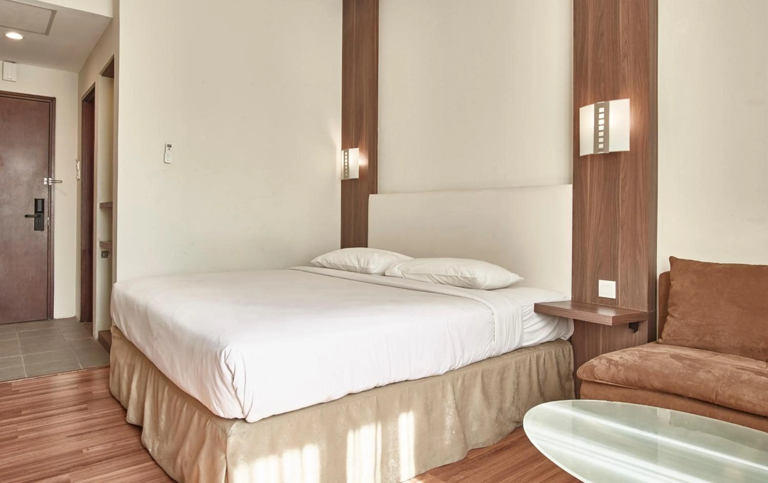 Bedroom, Bed in Grand Cikarang Hotel