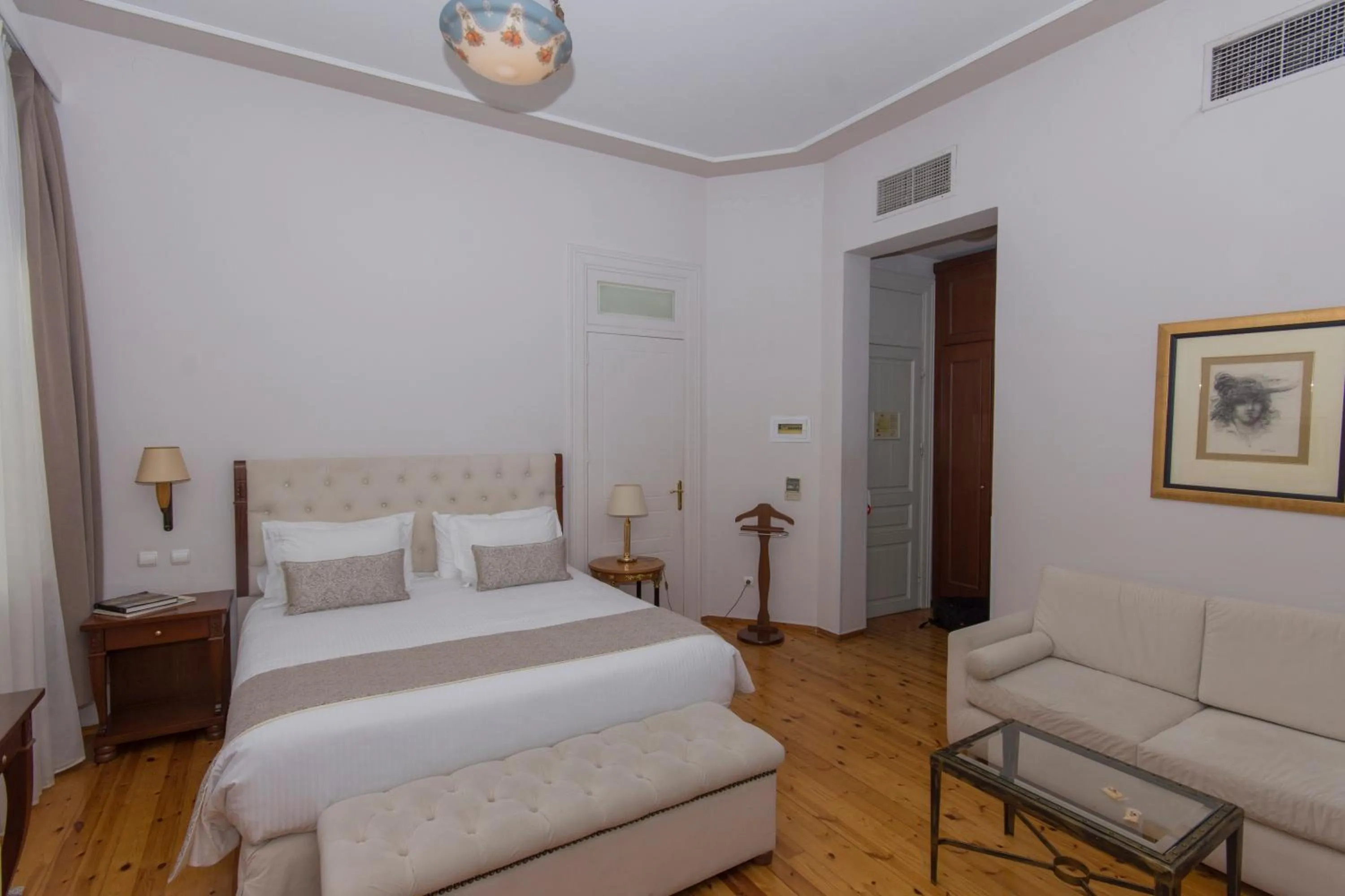 Bedroom, Bed in Capsis Bristol Boutique Hotel