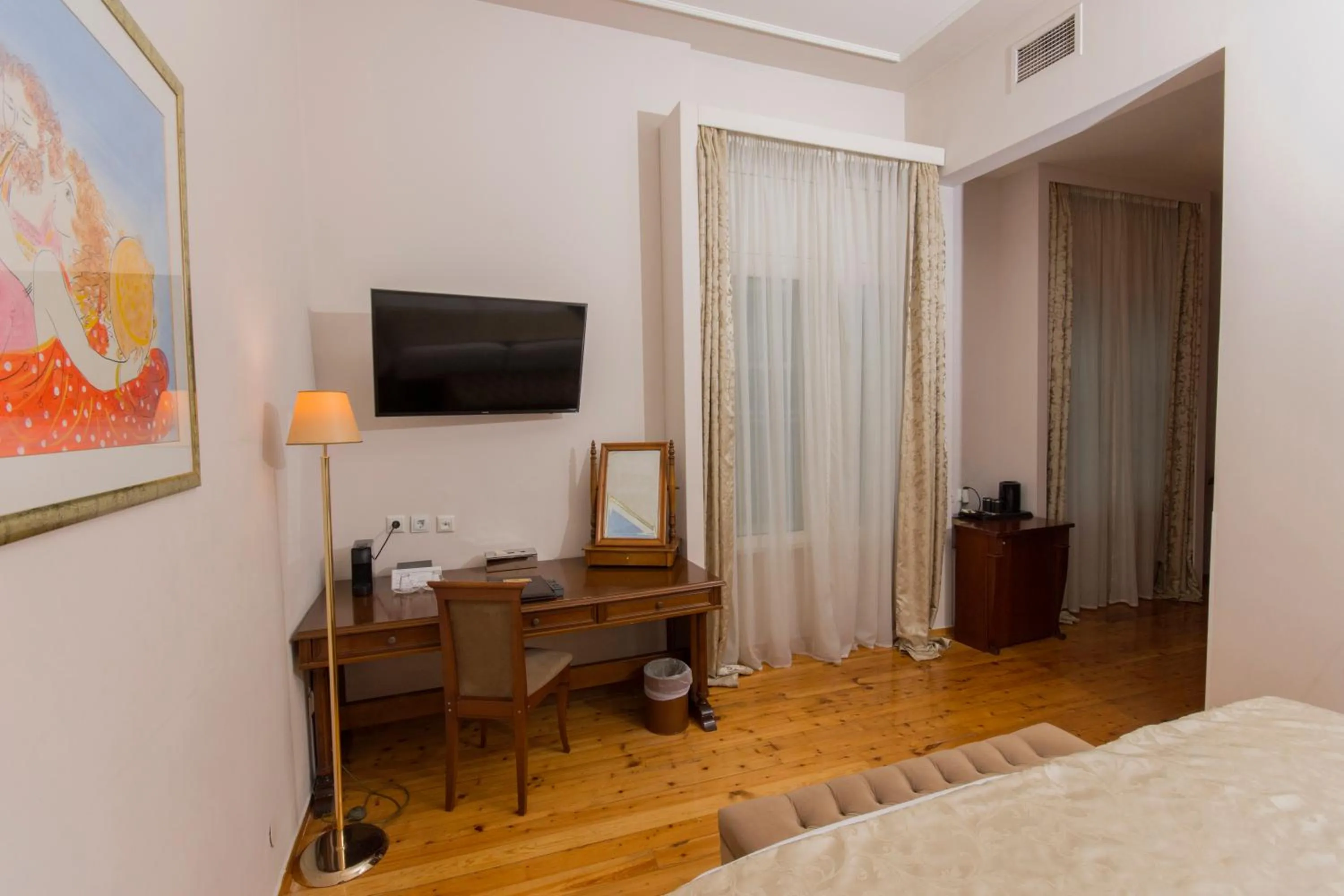 Bedroom, Bed in Capsis Bristol Boutique Hotel