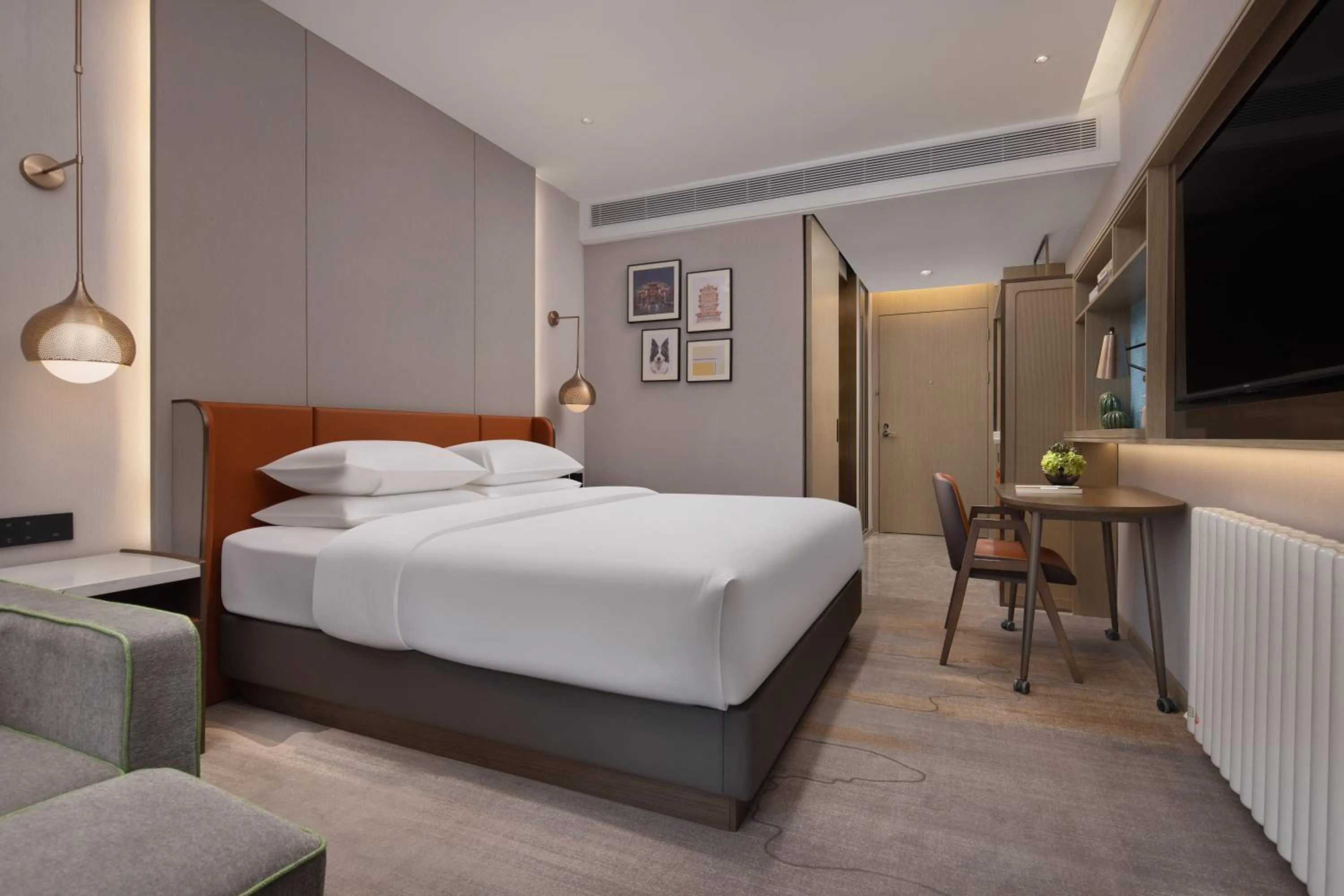 Photo of the whole room, Bed in Home2 Suites By Hilton Wuhan Hankou Railway Station