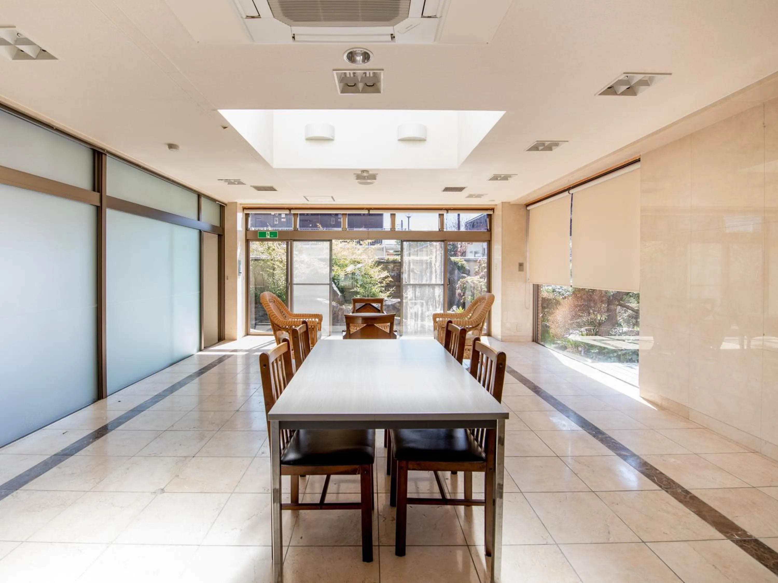 Seating area in Chateraise Lodge Kasugai