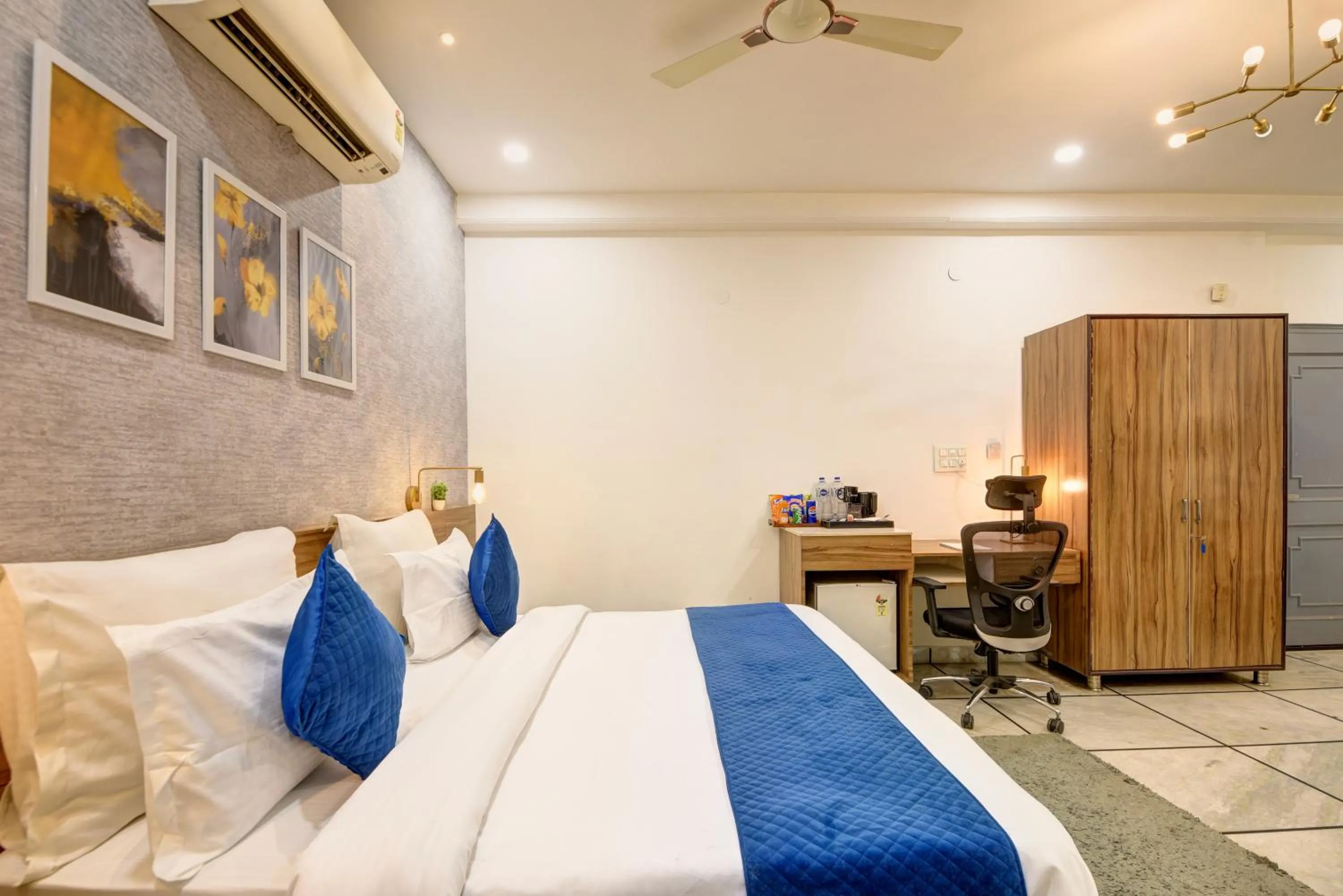 Bed in Gallivanto Inn - Rohini