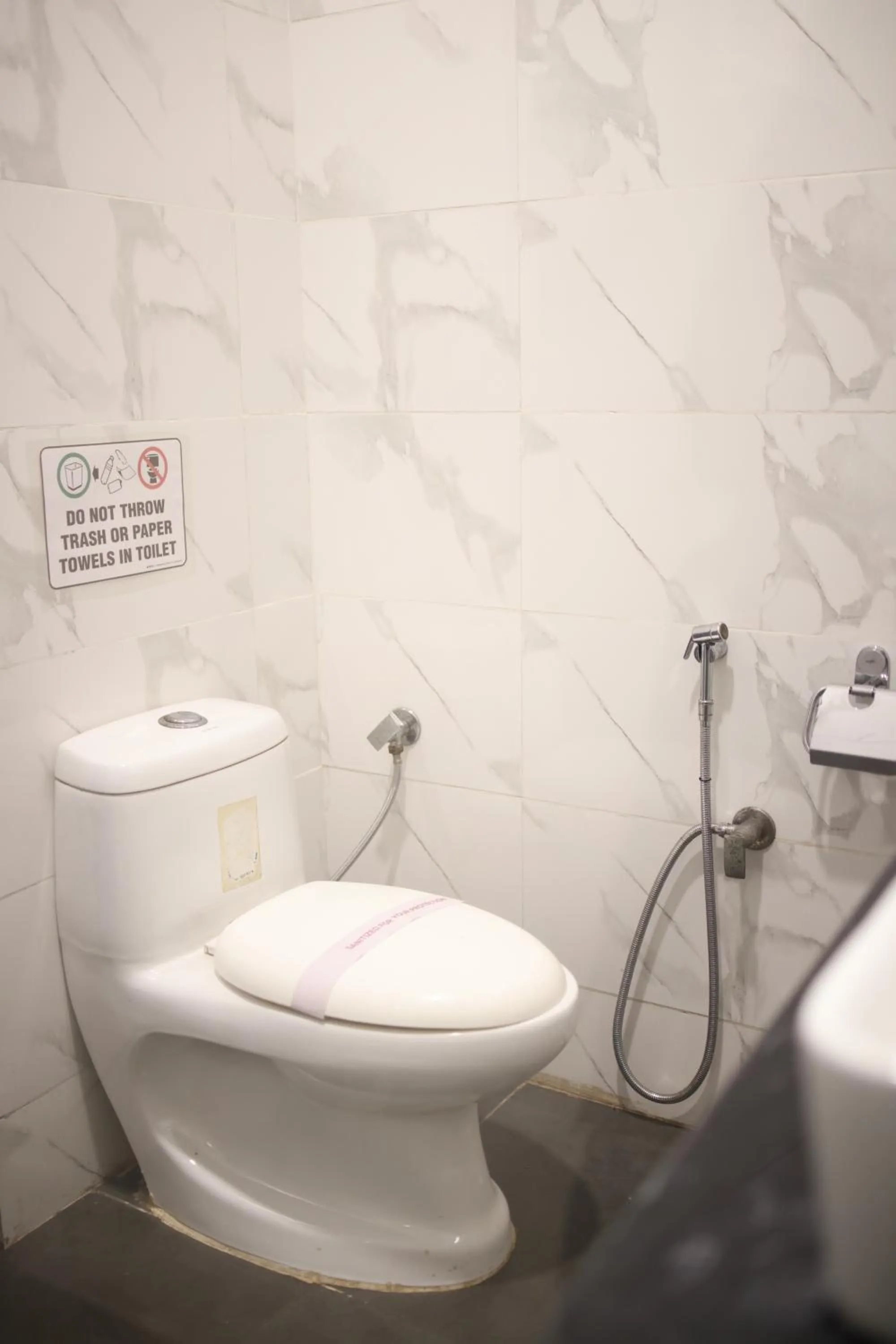 Bathroom in Gallivanto Inn - Rohini