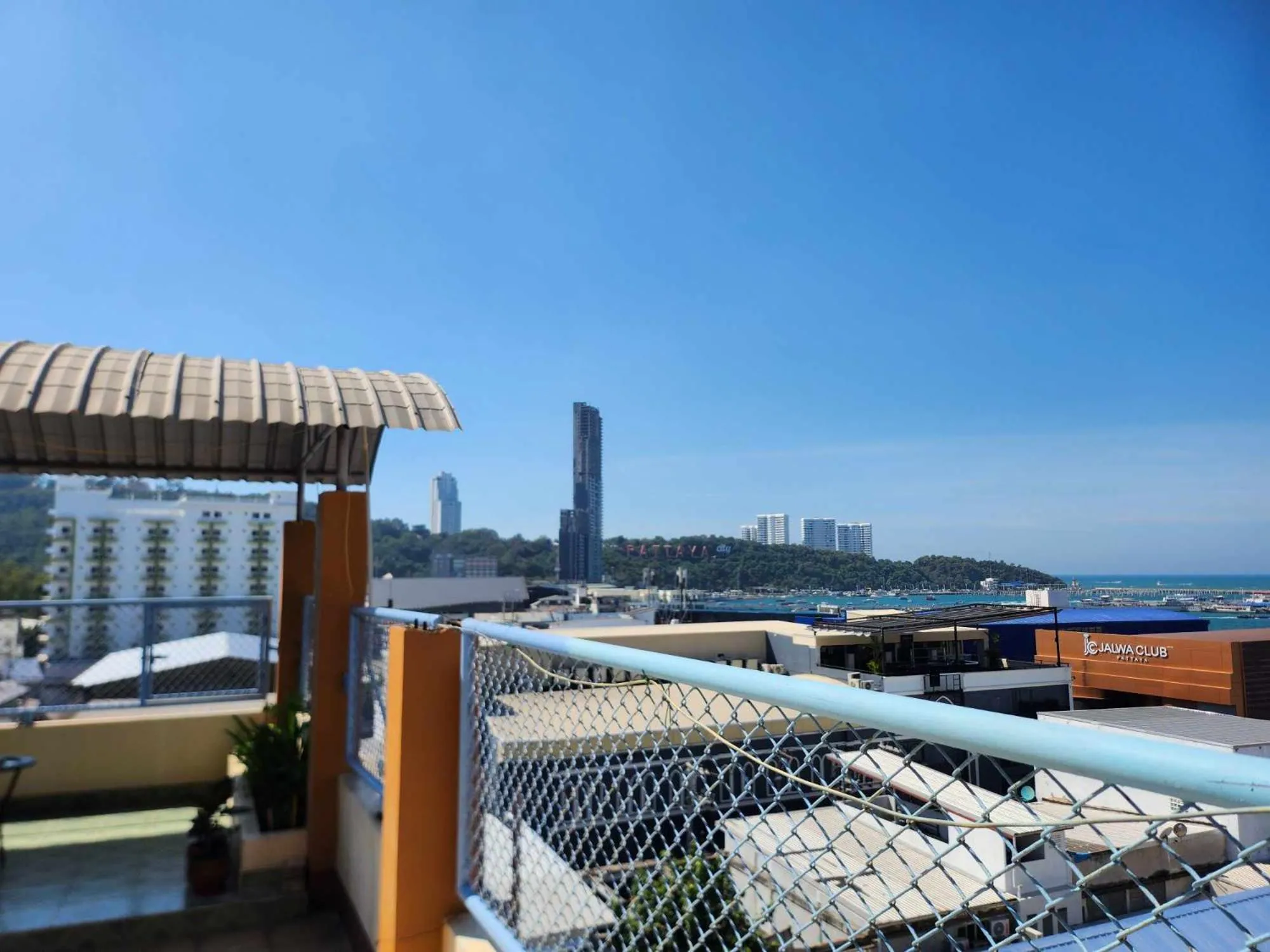 Sea view in White Rose​ Hotel​ II​