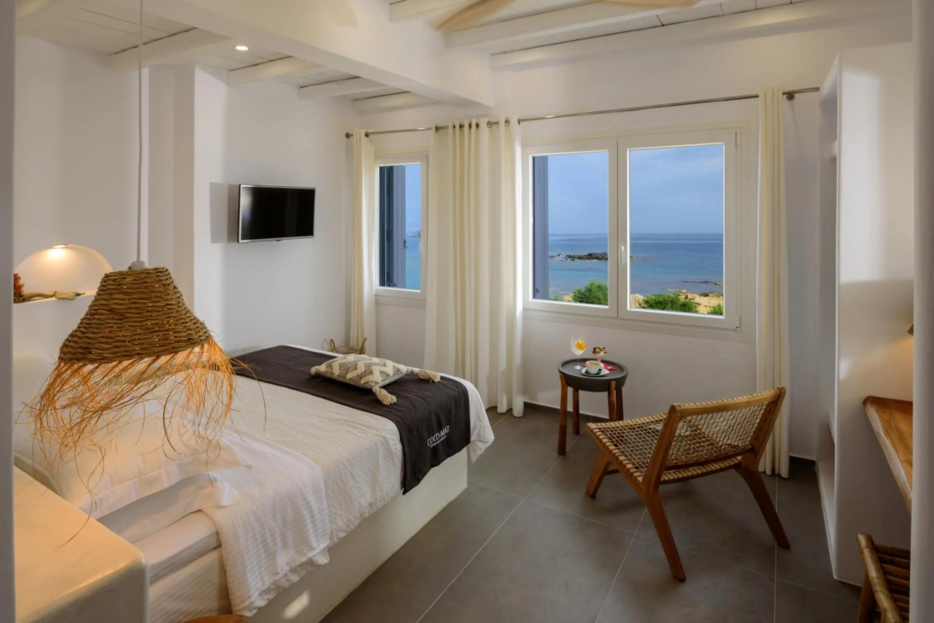 Bed in Nefeli Sunset Studios