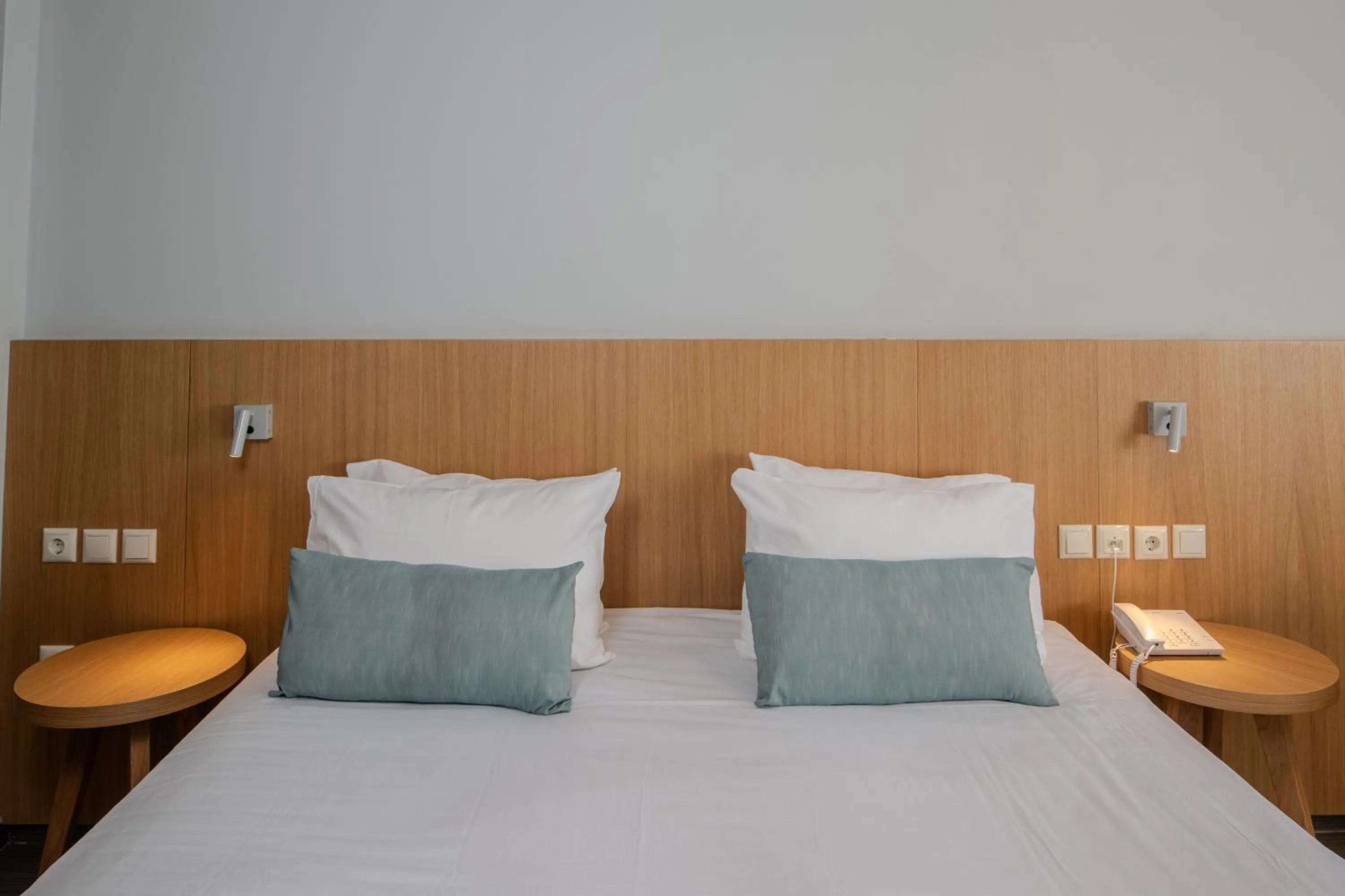 Bedroom, Bed in Capsis Hotel Thessaloniki