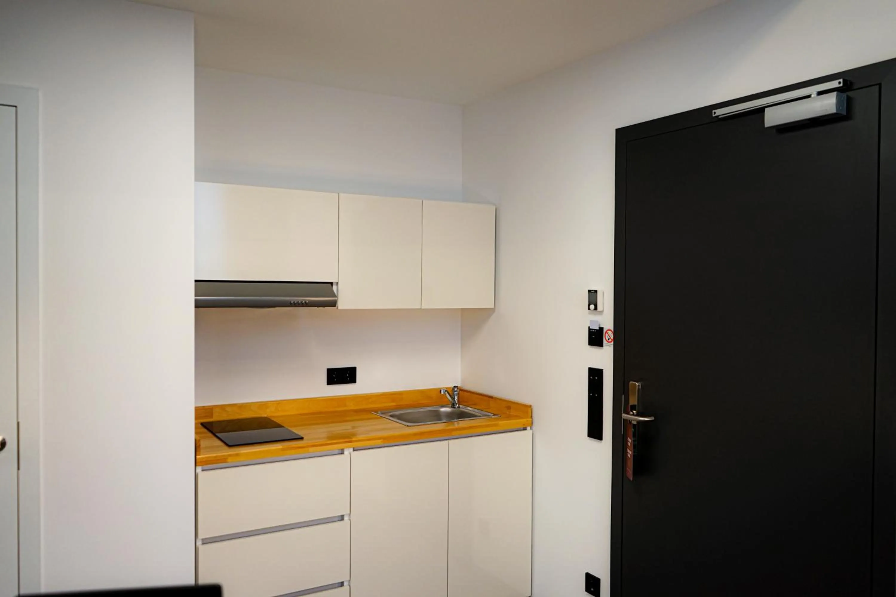 stove in M-Pire Hotel Berlin