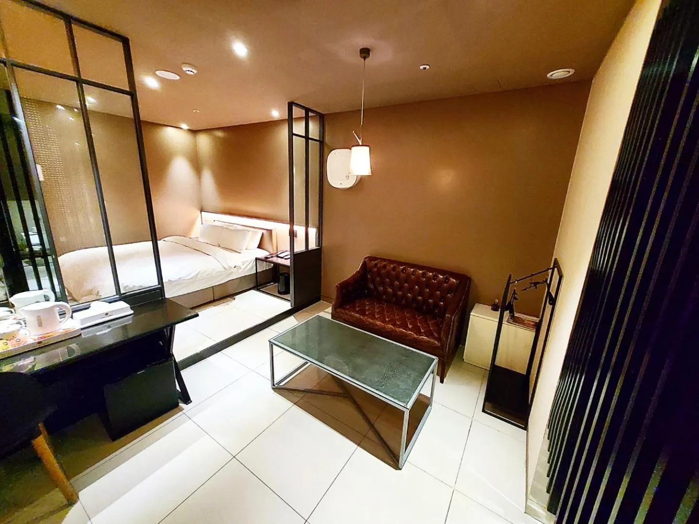 Bed in Le Stendal Hotel