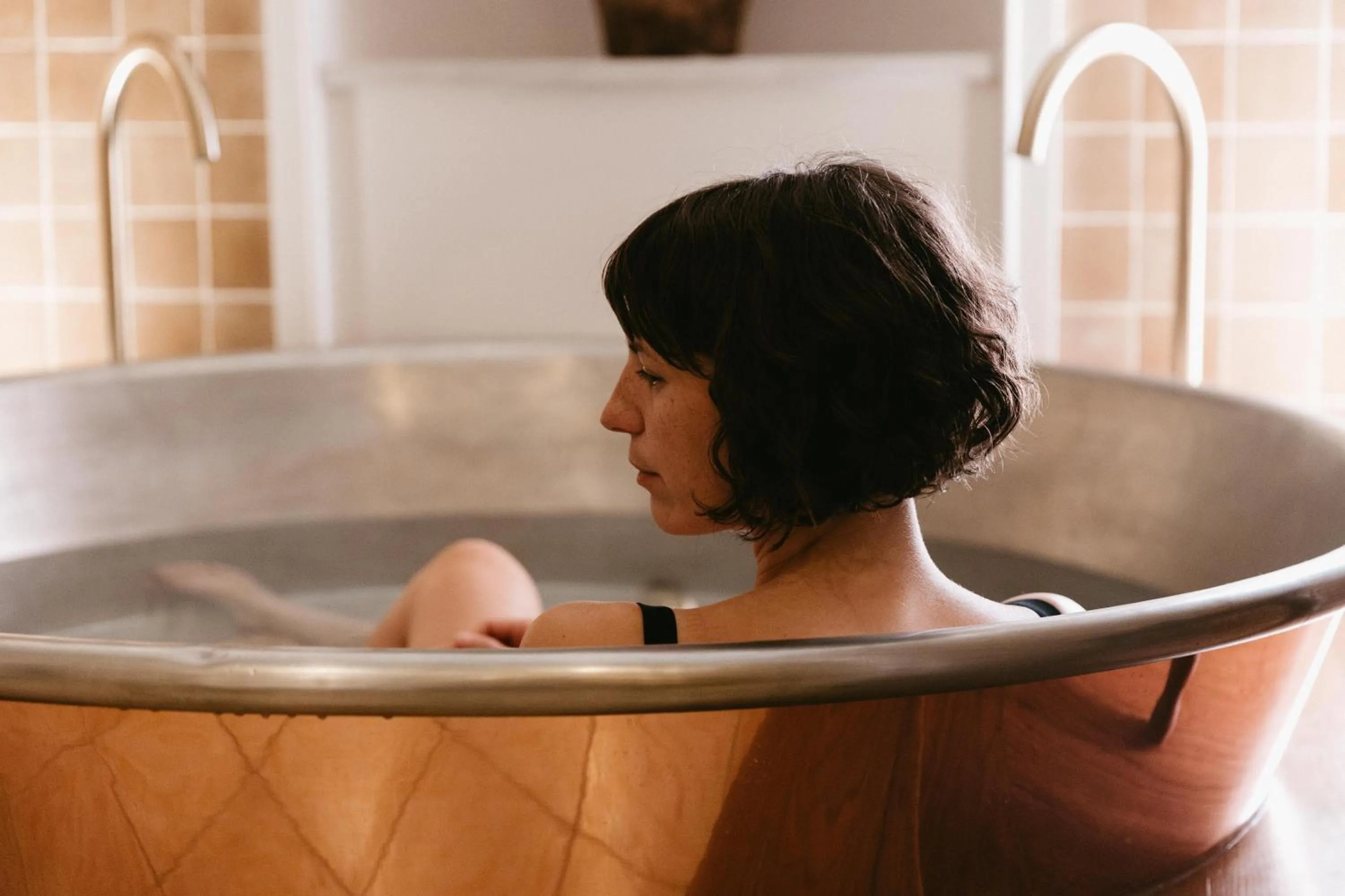 Spa and wellness centre/facilities in No 42 by GuestHouse, Margate