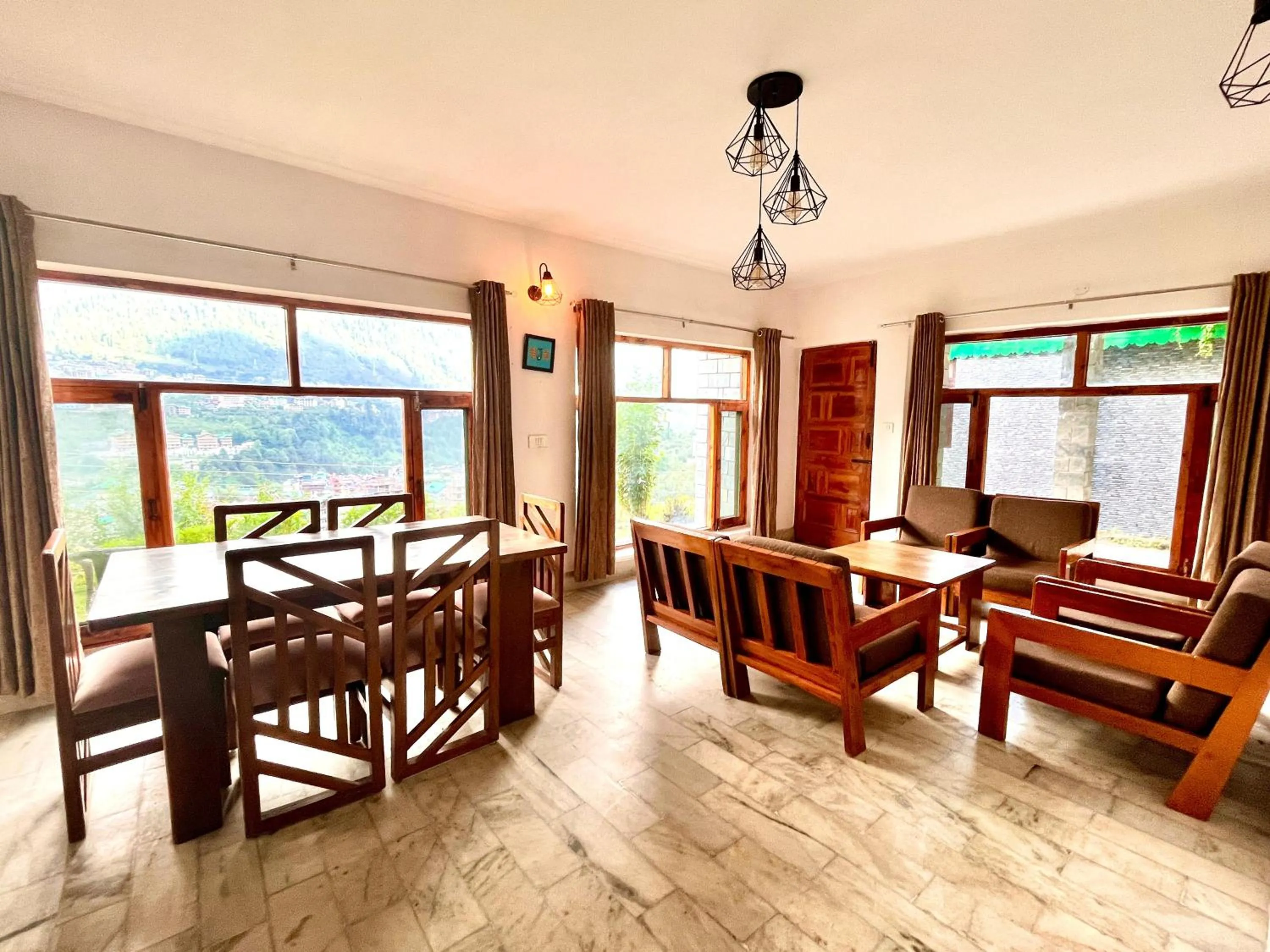 Nomad 2 Bedroom independent Luxury Cottages