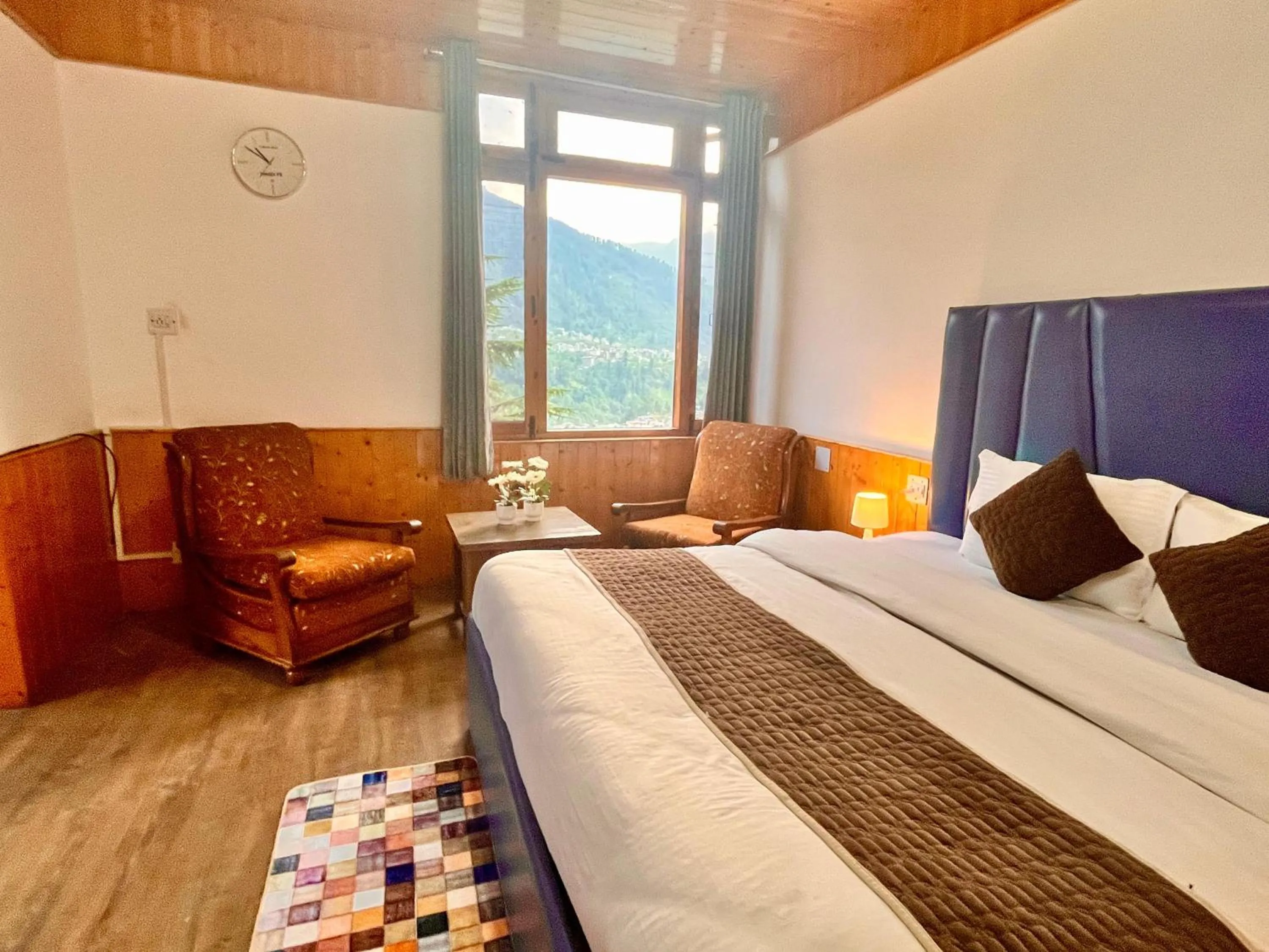 Bed in Nomad 2 Bedroom independent Luxury Cottages