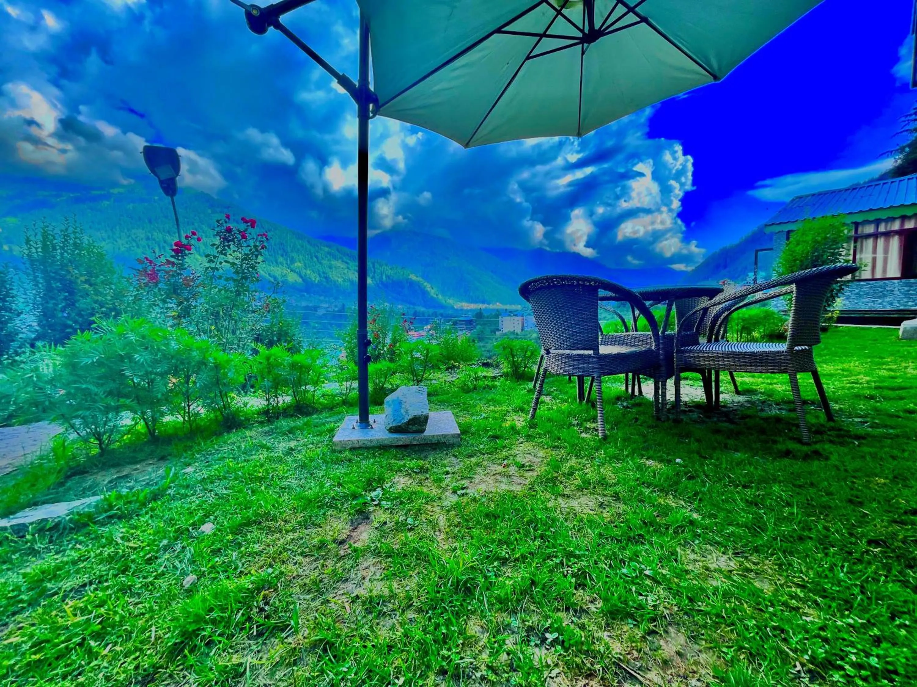 Nomad 2 Bedroom independent Luxury Cottages