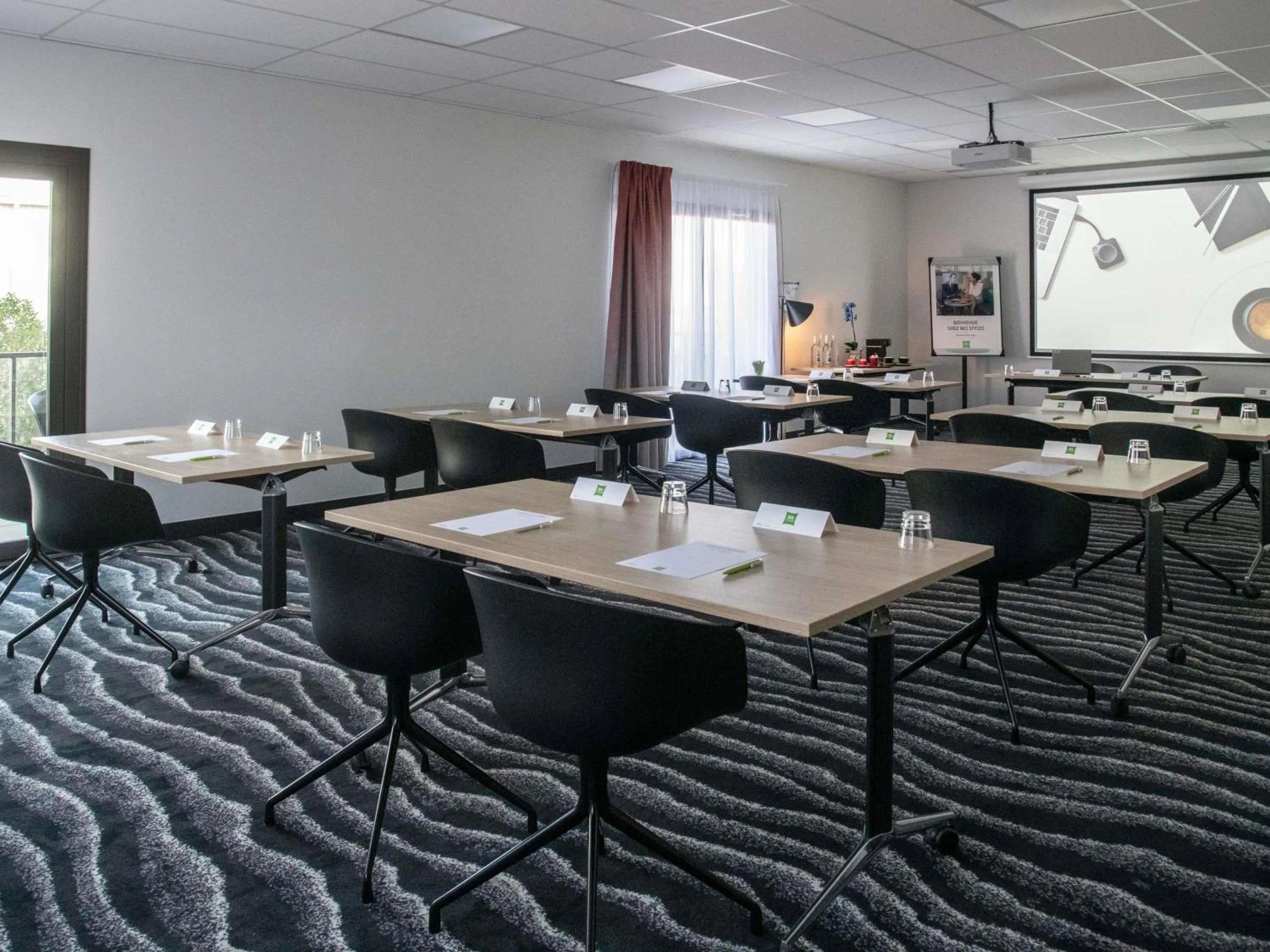 Meeting/conference room in ibis Styles Porto Vecchio